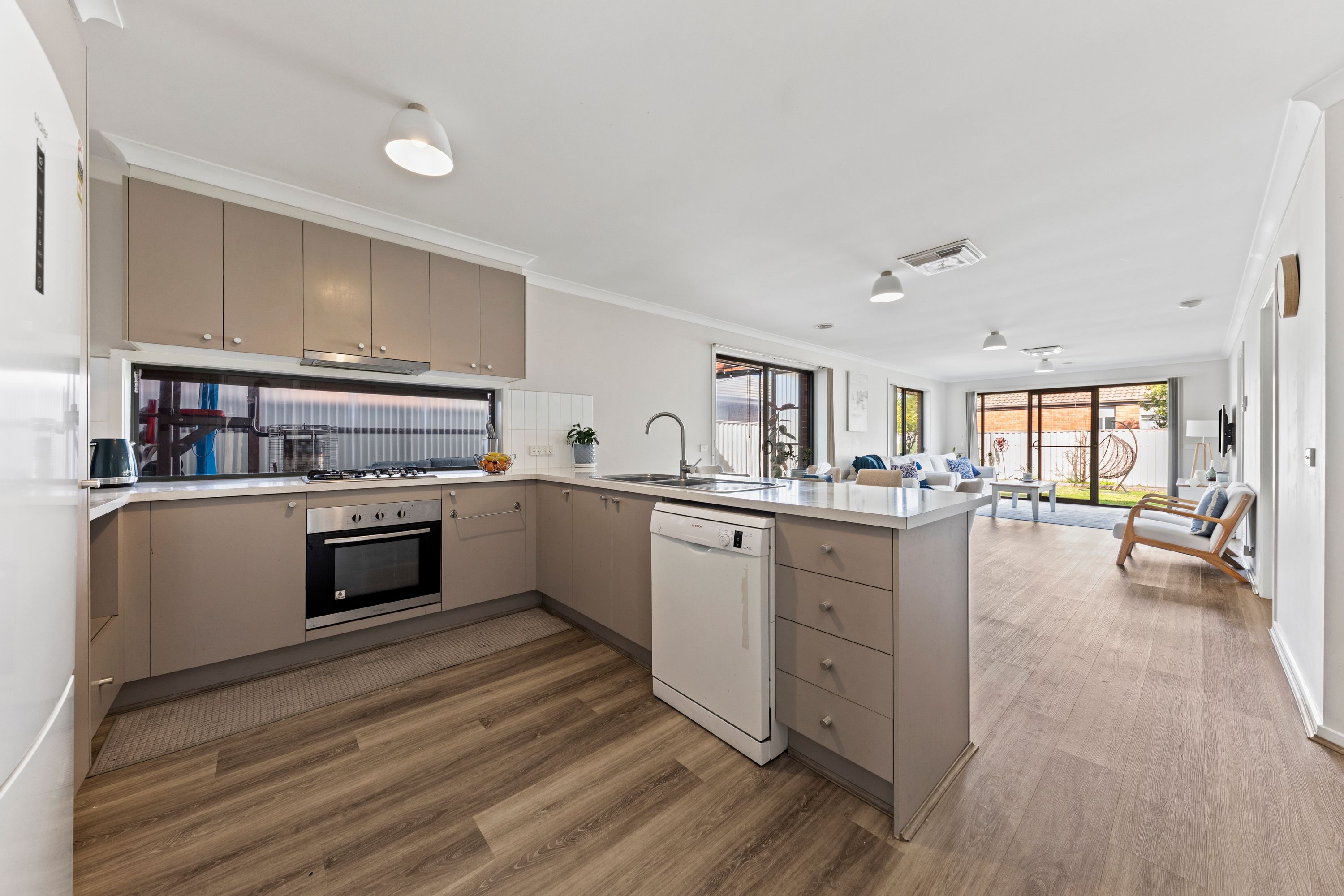 11 Victory Drive, Pakenham, VIC 3810
