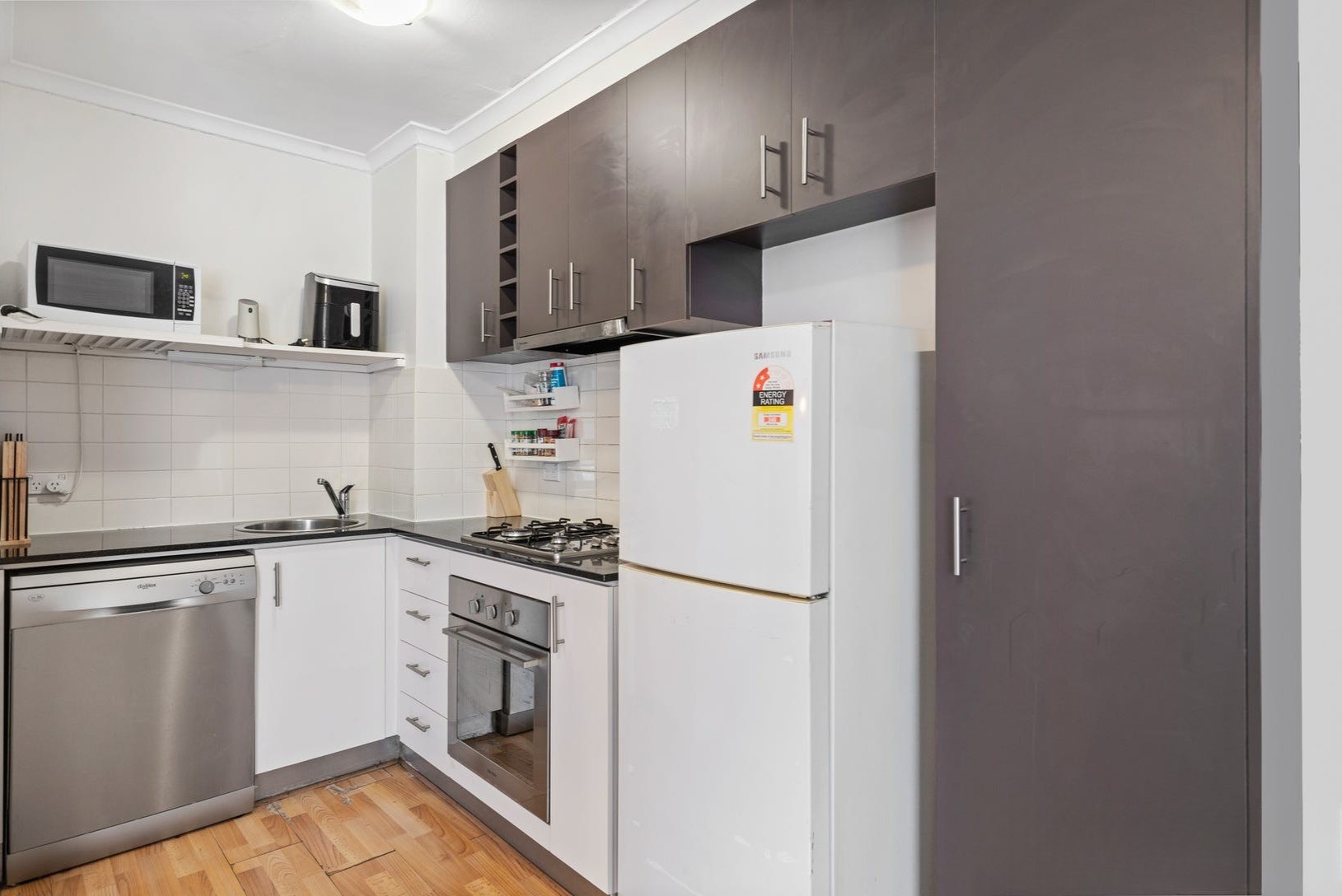 19/2-4 The Gables, Albion, VIC 3020