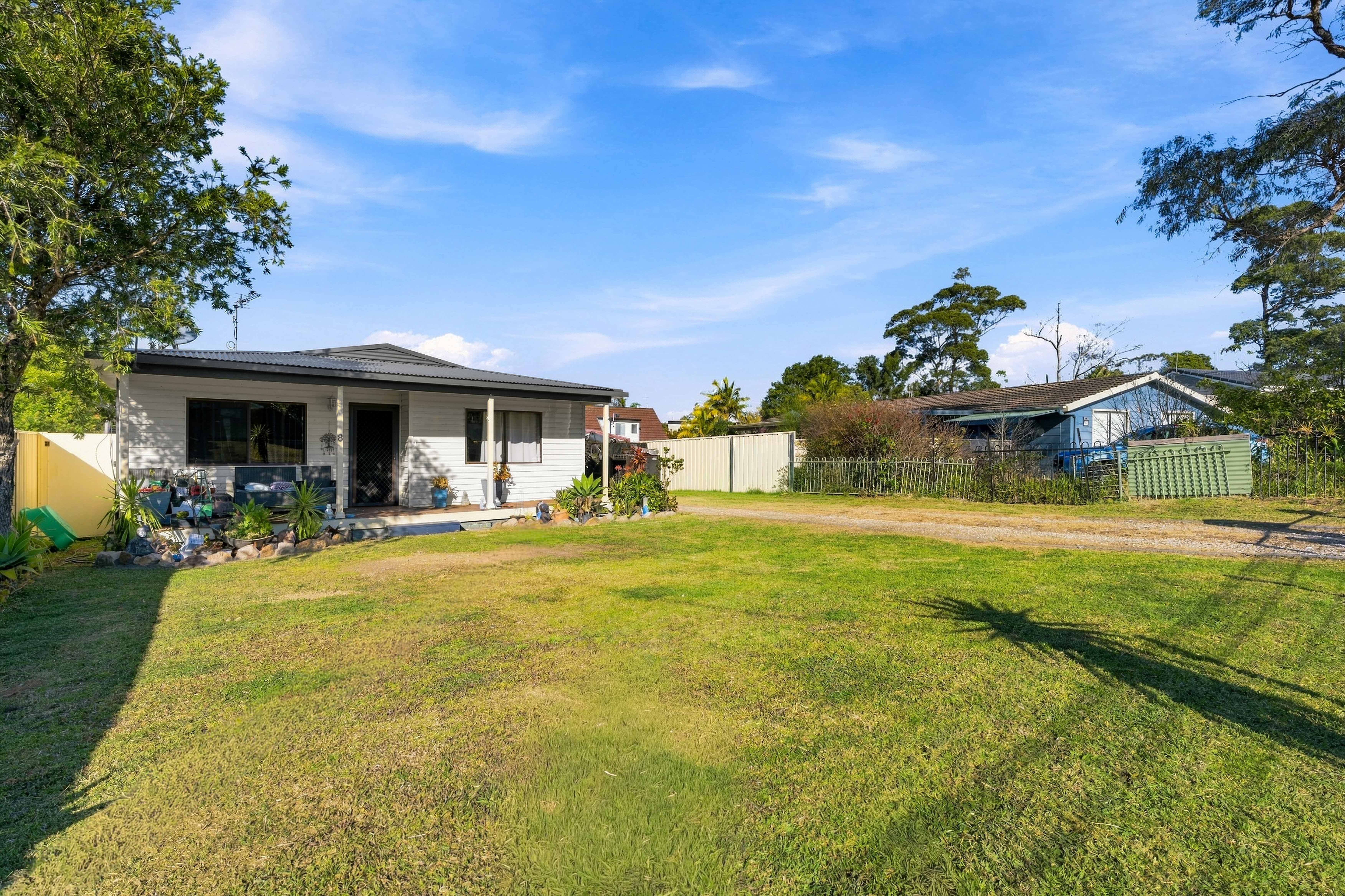 8 Kestrel Avenue — photo 7 of 15
