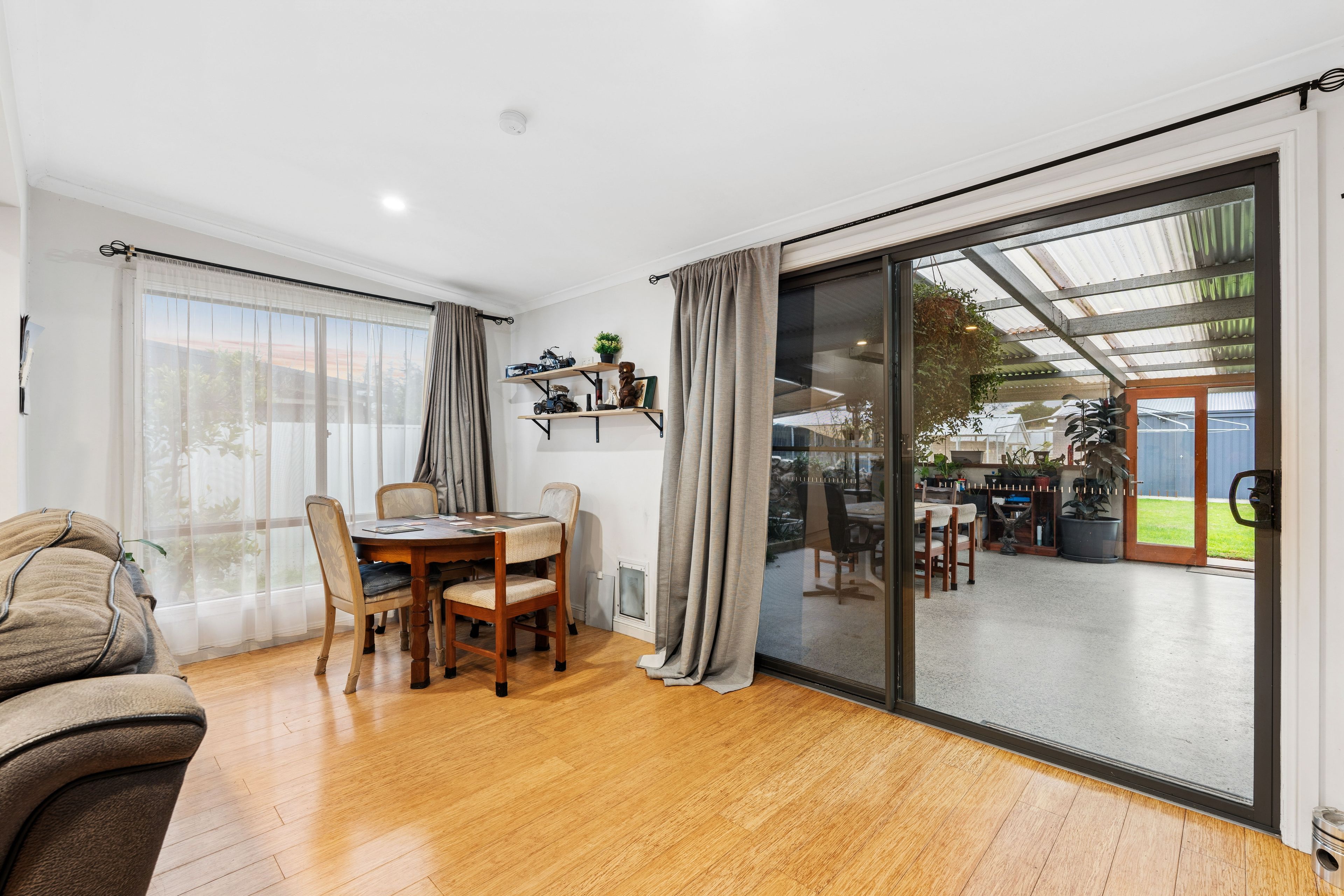 10 Myall Avenue — photo 10 of 25