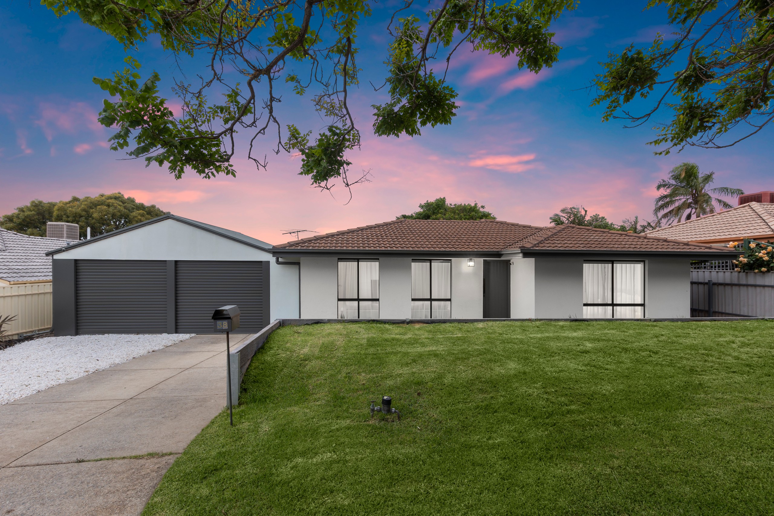 38 Lyons Circuit, Trott Park, SA 5158