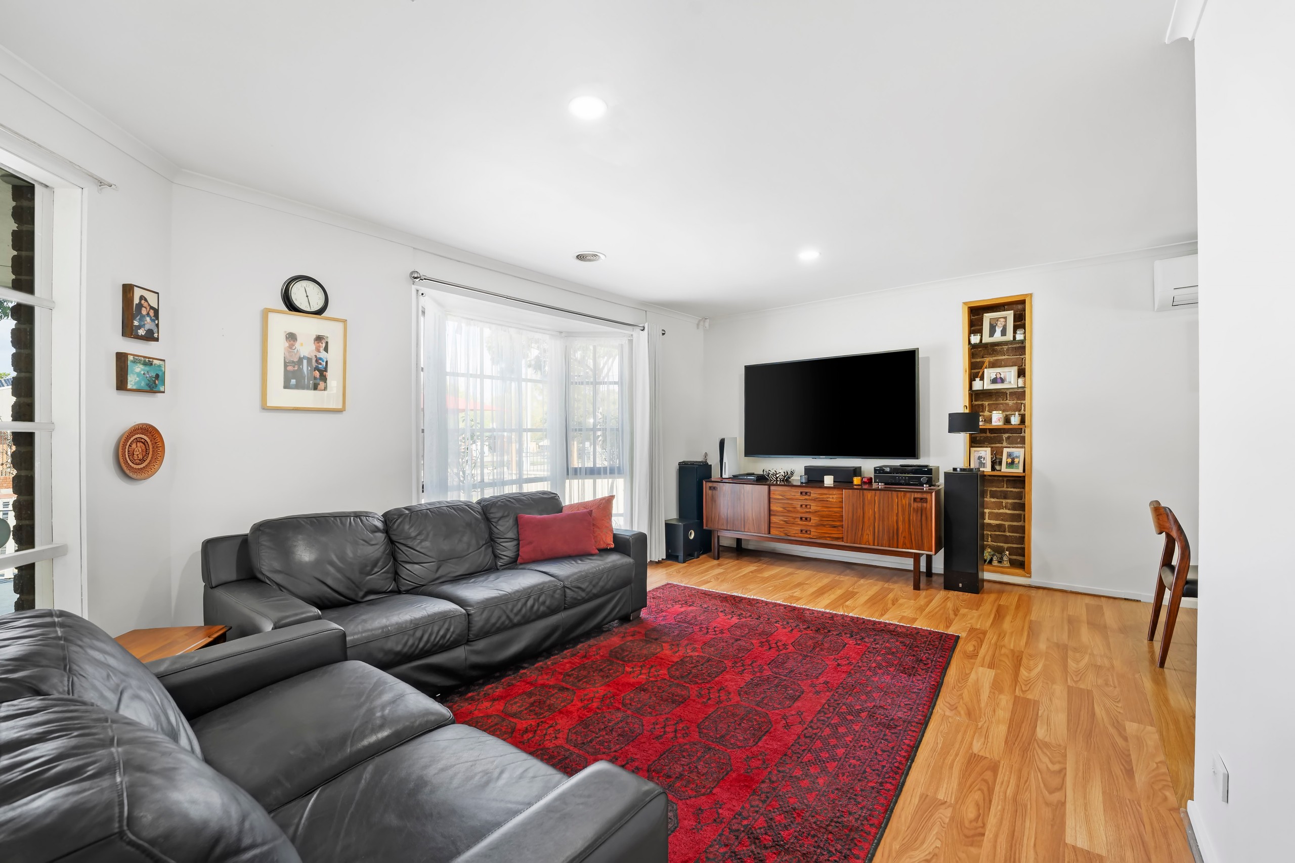 33 Meadow Glen Drive, Epping, VIC 3076