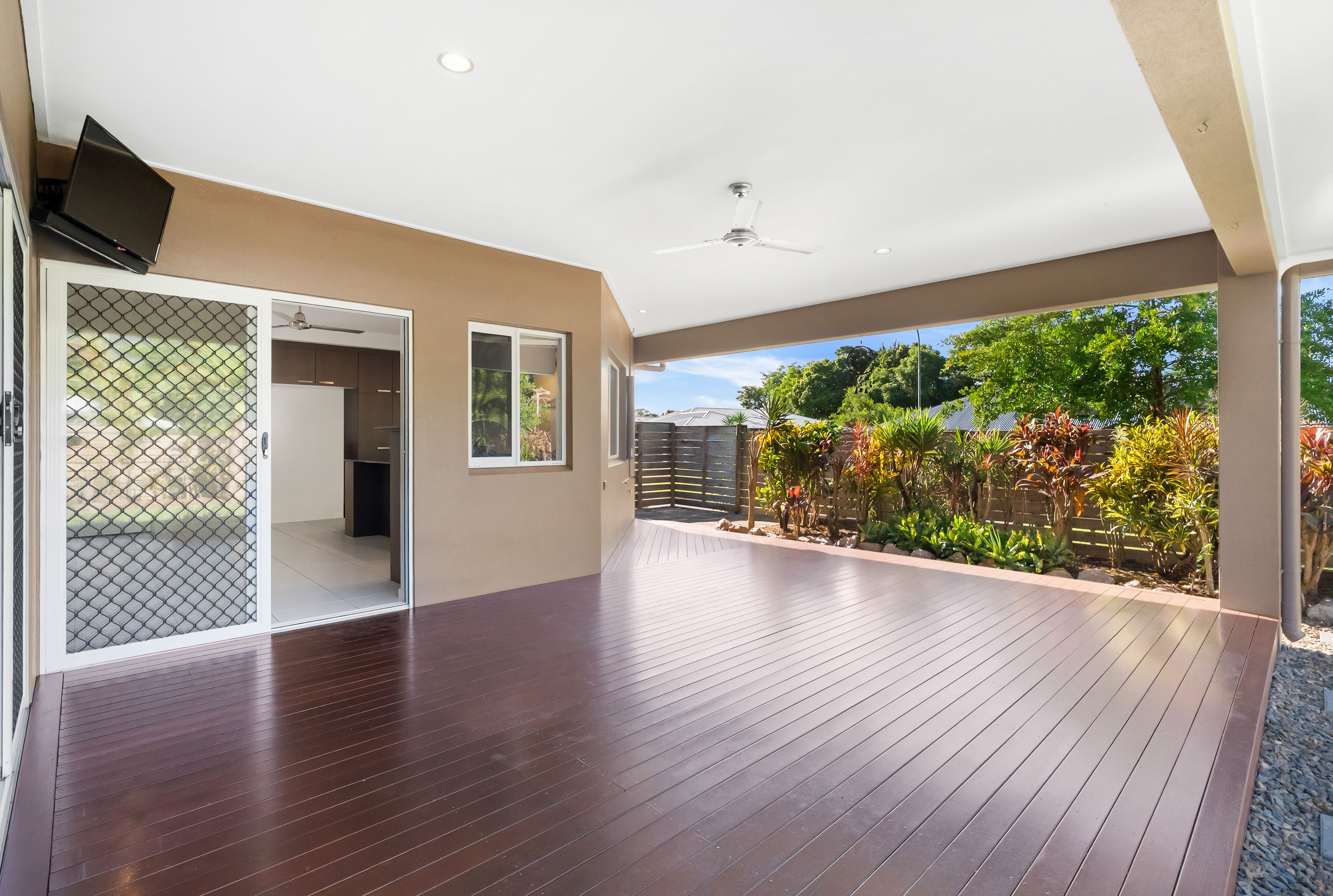 17 Roderick Street — photo 25 of 29