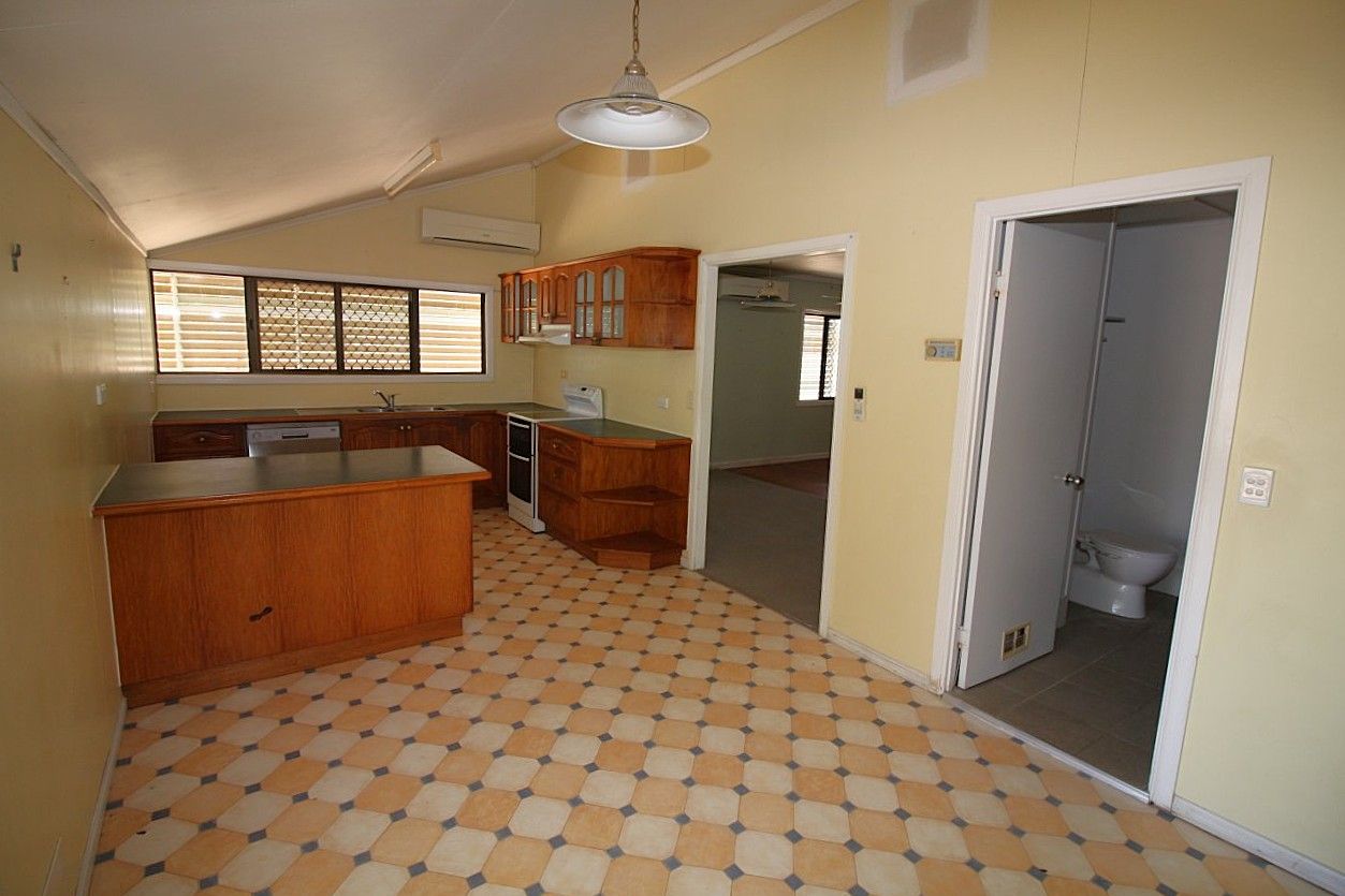 4 Aplin Street — photo 5 of 20
