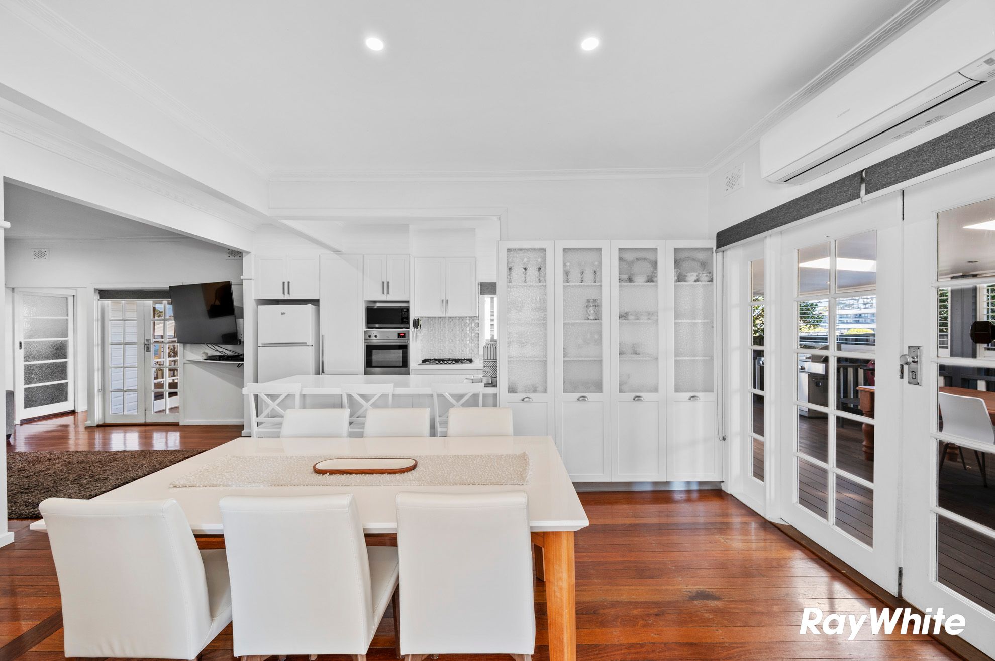14 Tilba Street — photo 5 of 30