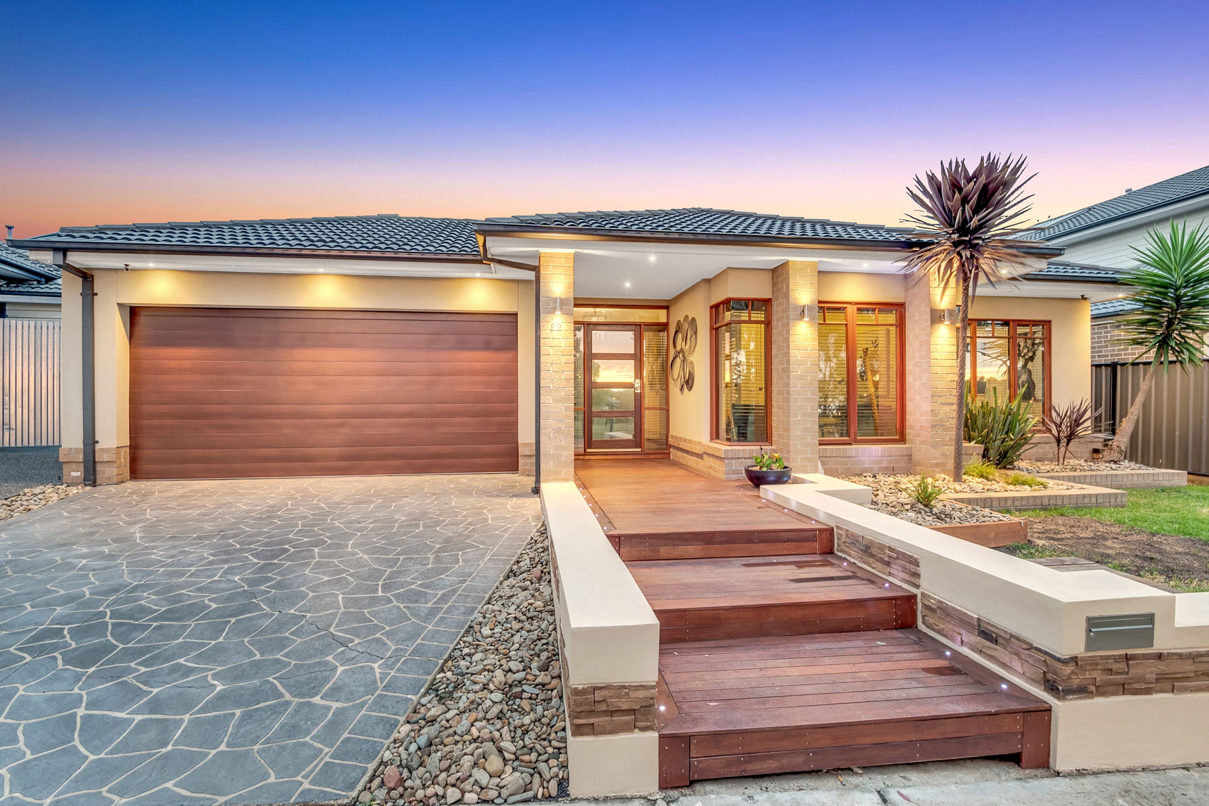52 Bridgehaven Drive, Craigieburn, VIC 3064