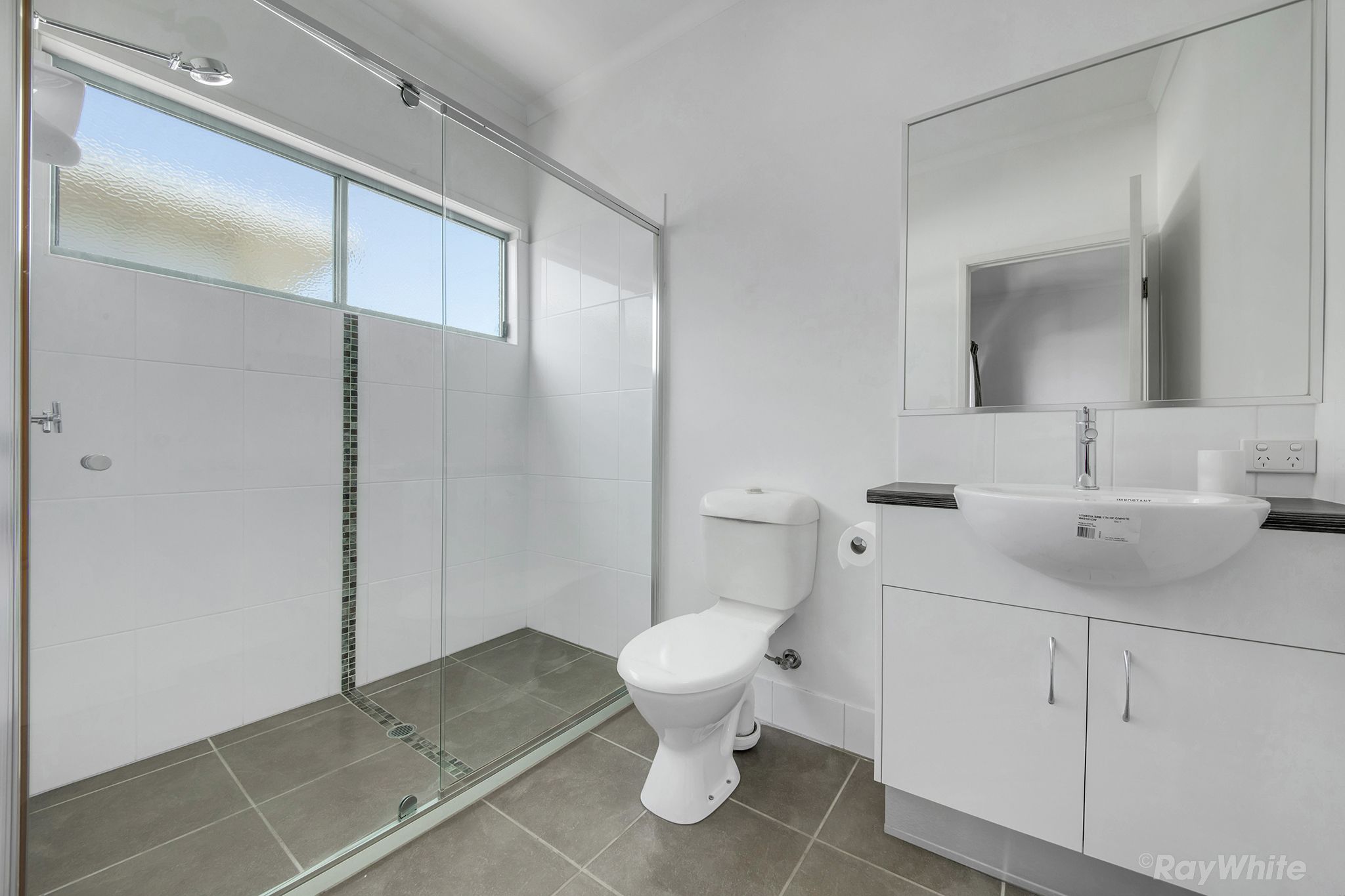 4/4 Rossella Street — photo 5 of 8