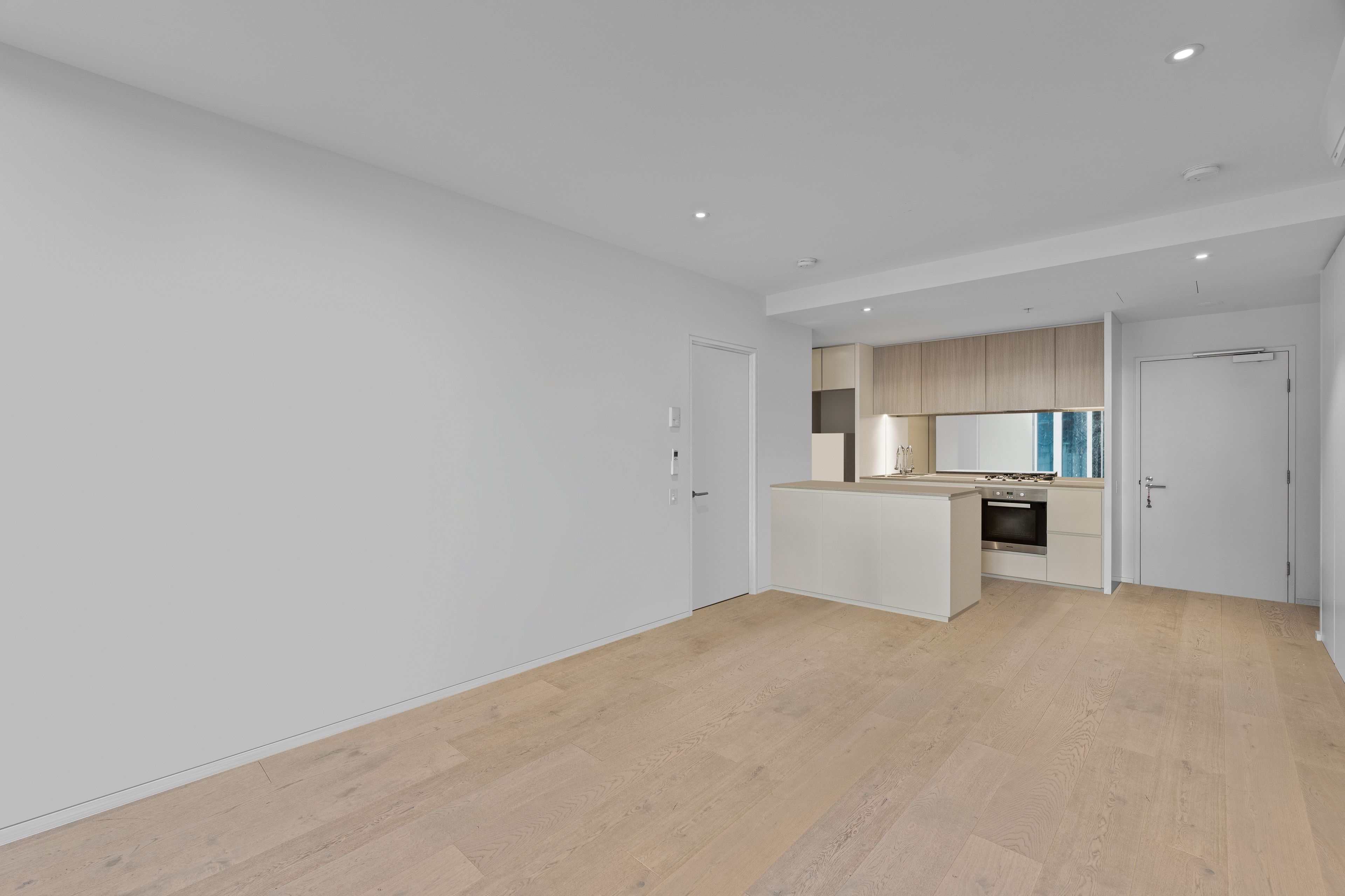 1311N/889 Collins Street — photo 5 of 21