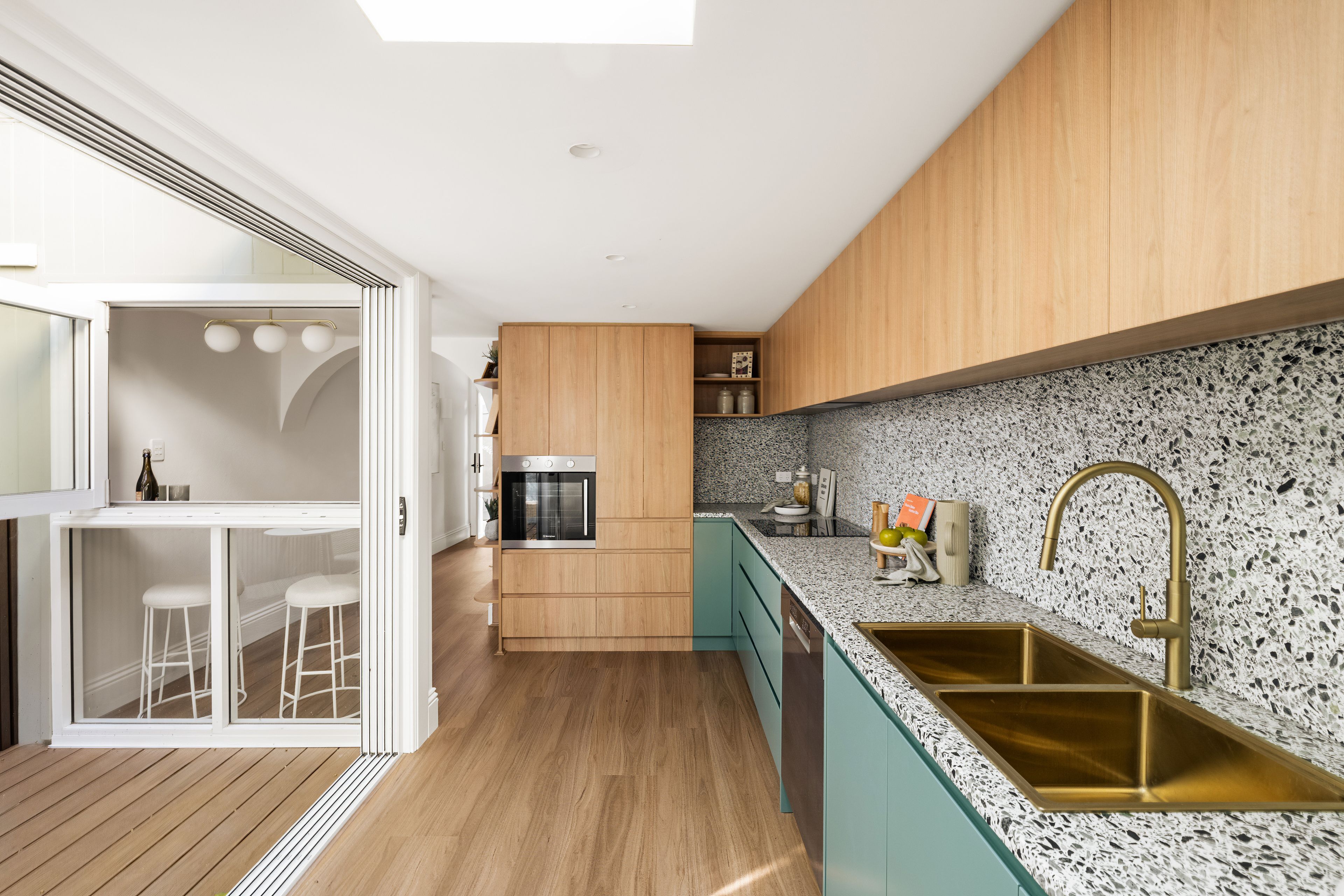 11 Little Bloomfield Street — photo 3 of 10