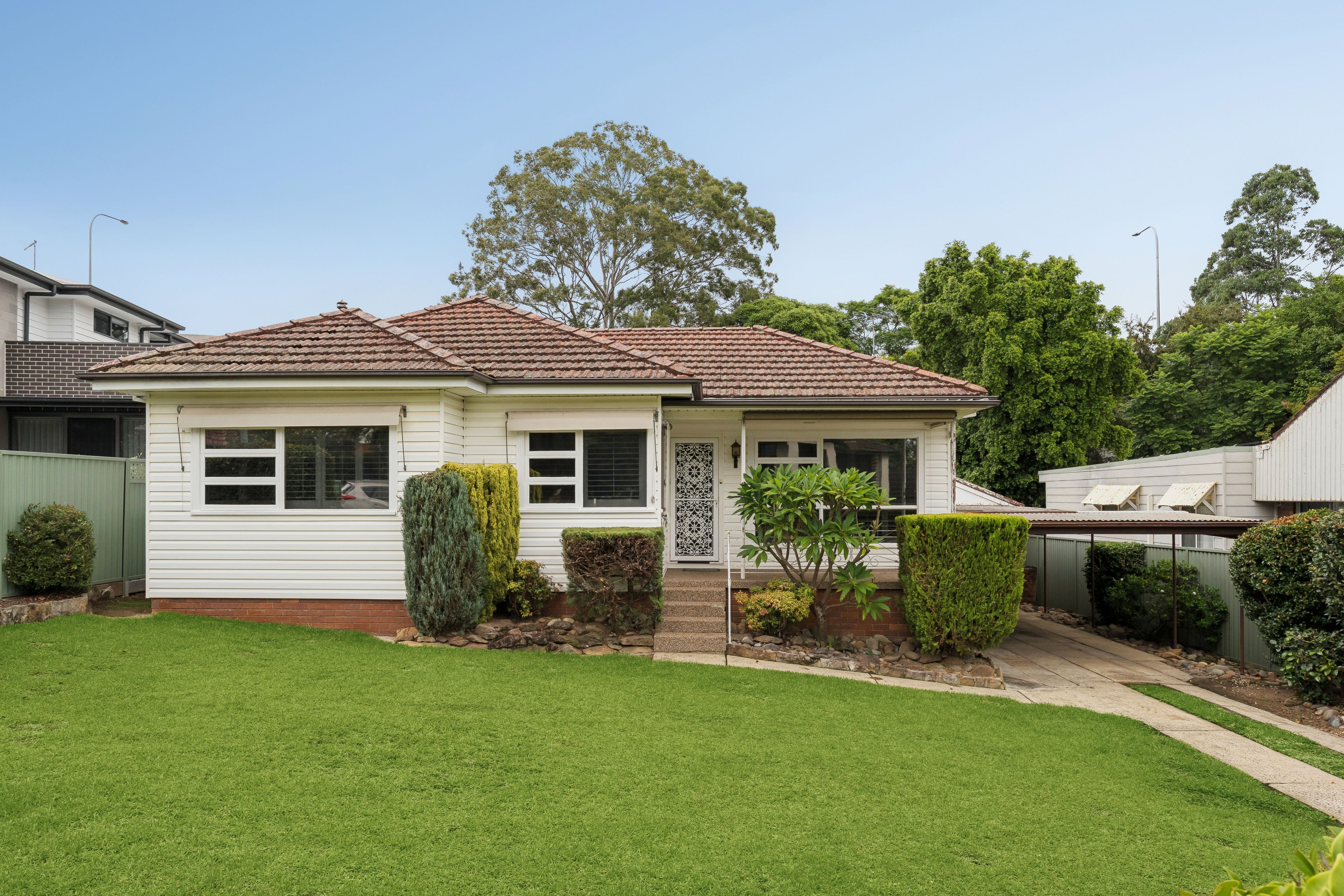 6 Livingstone Avenue — photo from Ray White Baulkham Hills