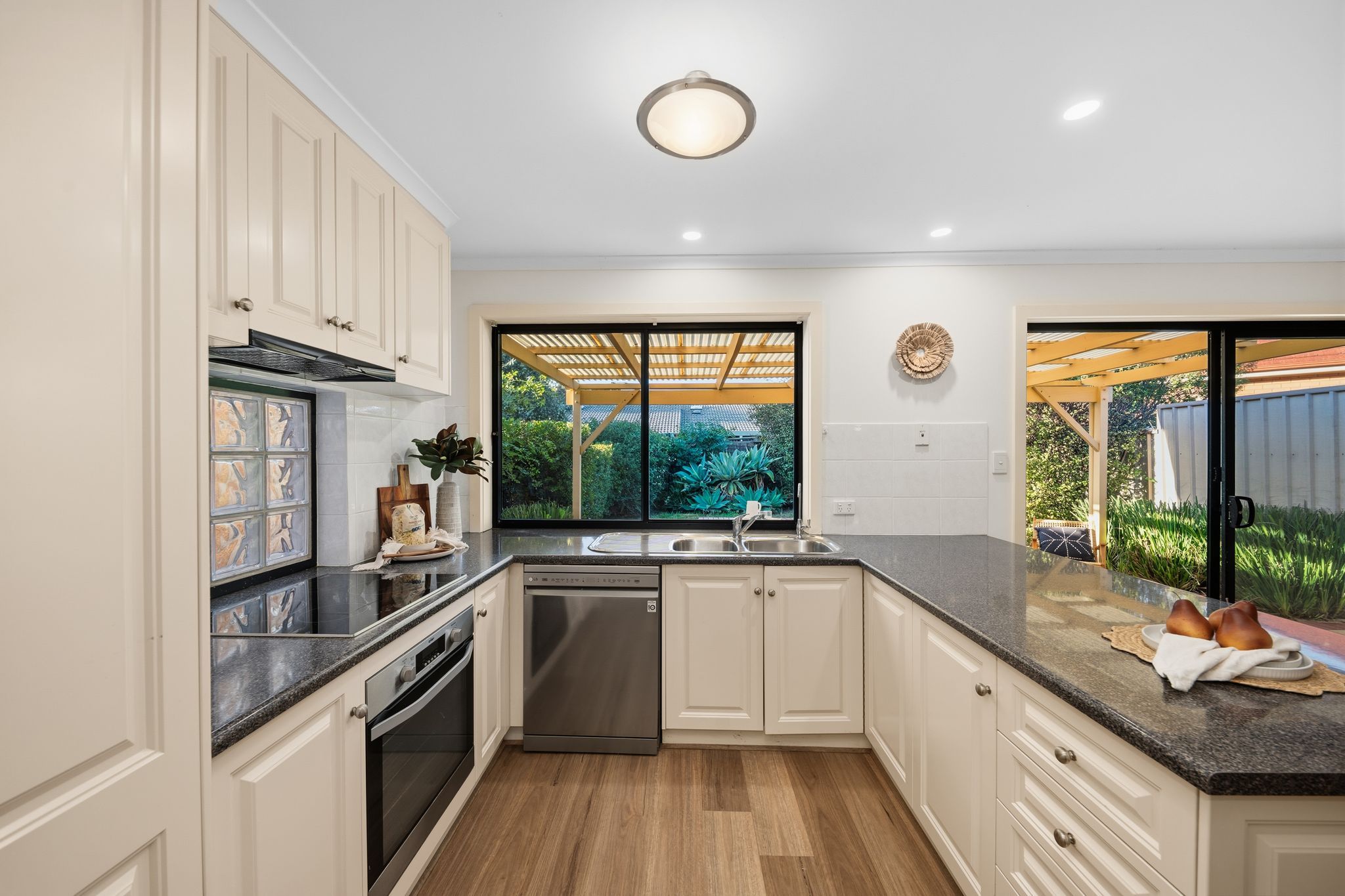 15 Wallace Court — photo 8 of 21