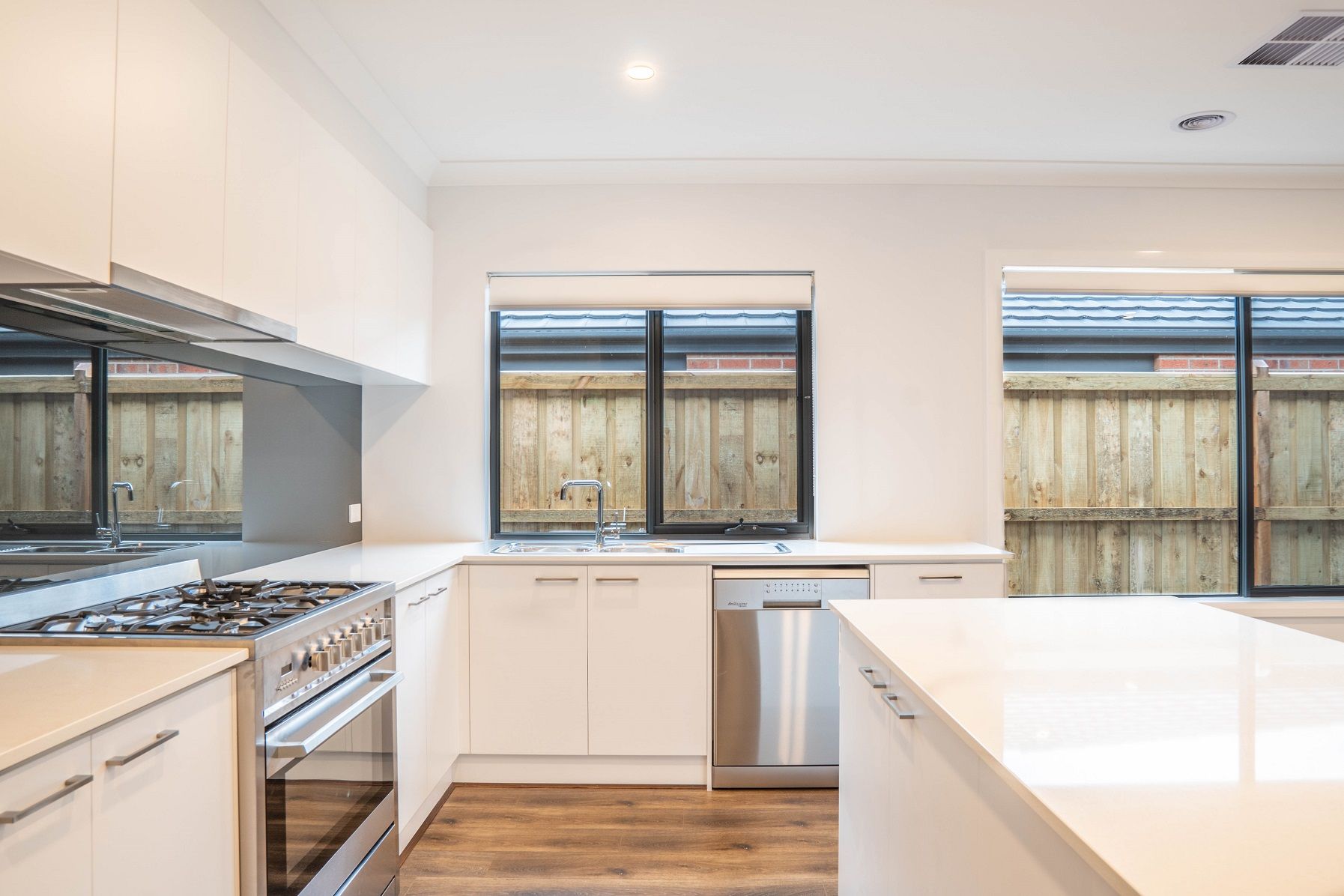 92 Waterman Drive, Clyde, VIC 3978