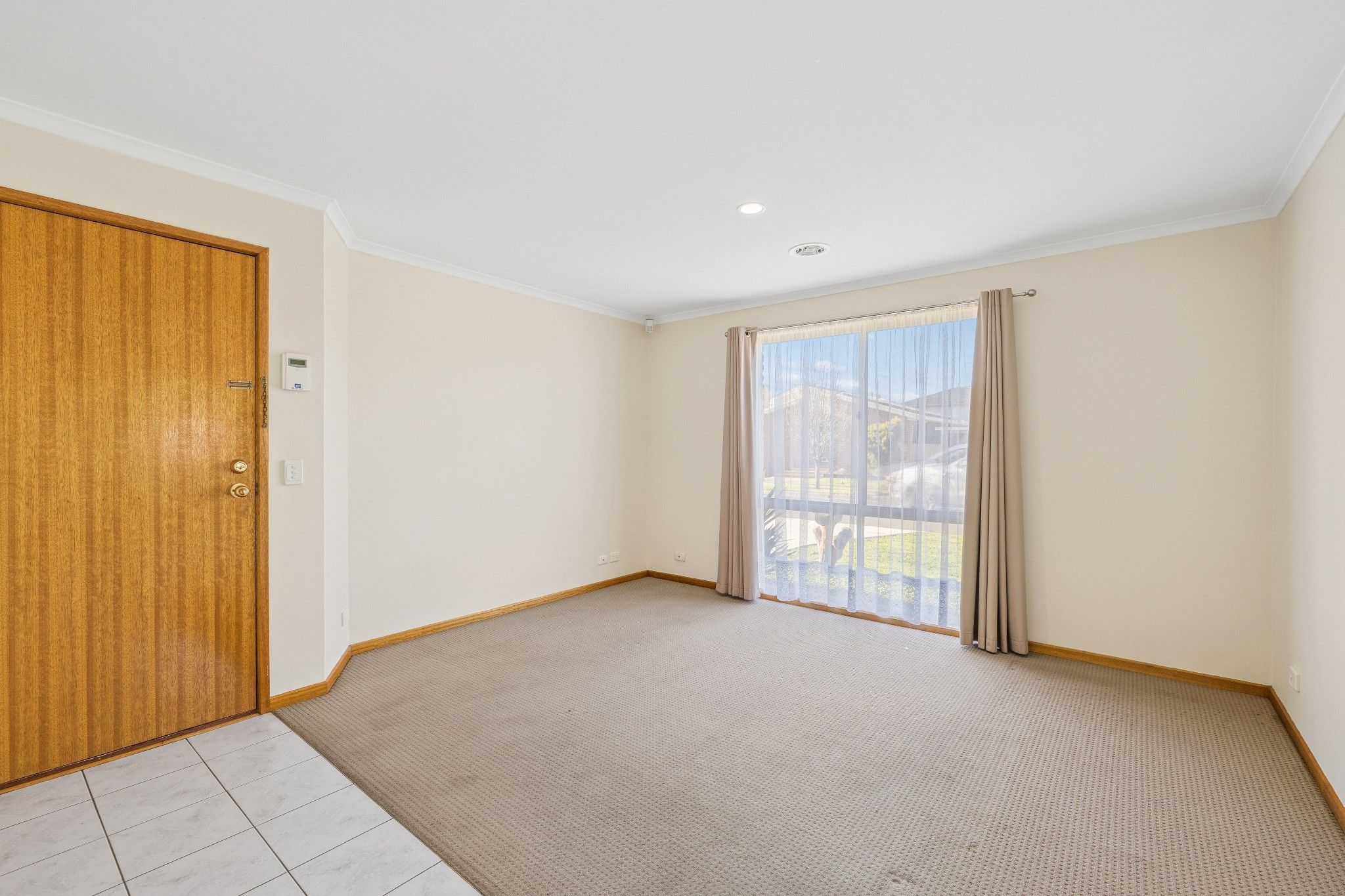 2/73 Greaves Street South, Werribee, VIC 3030