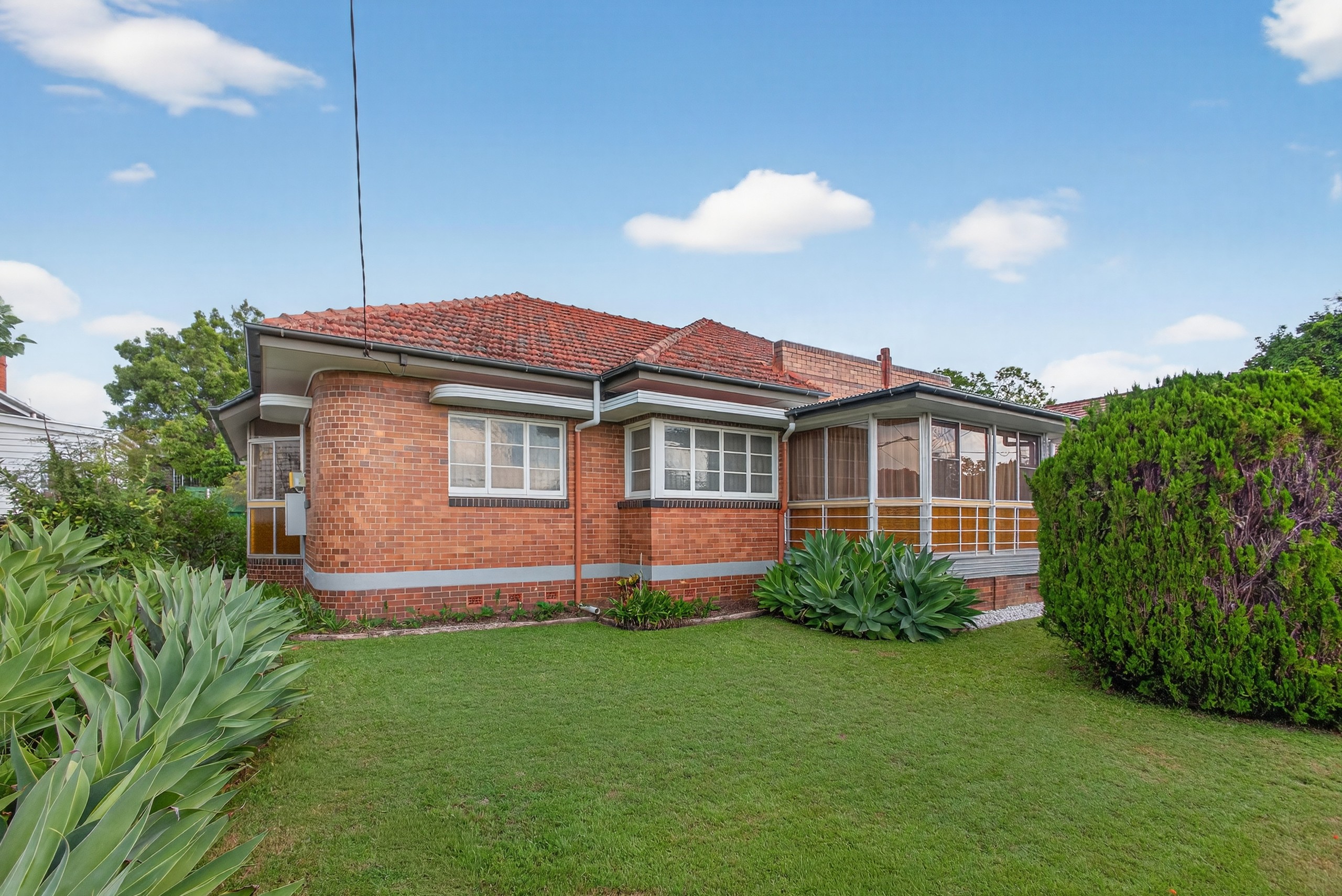 27 Roseby Avenue, Clayfield, QLD 4011