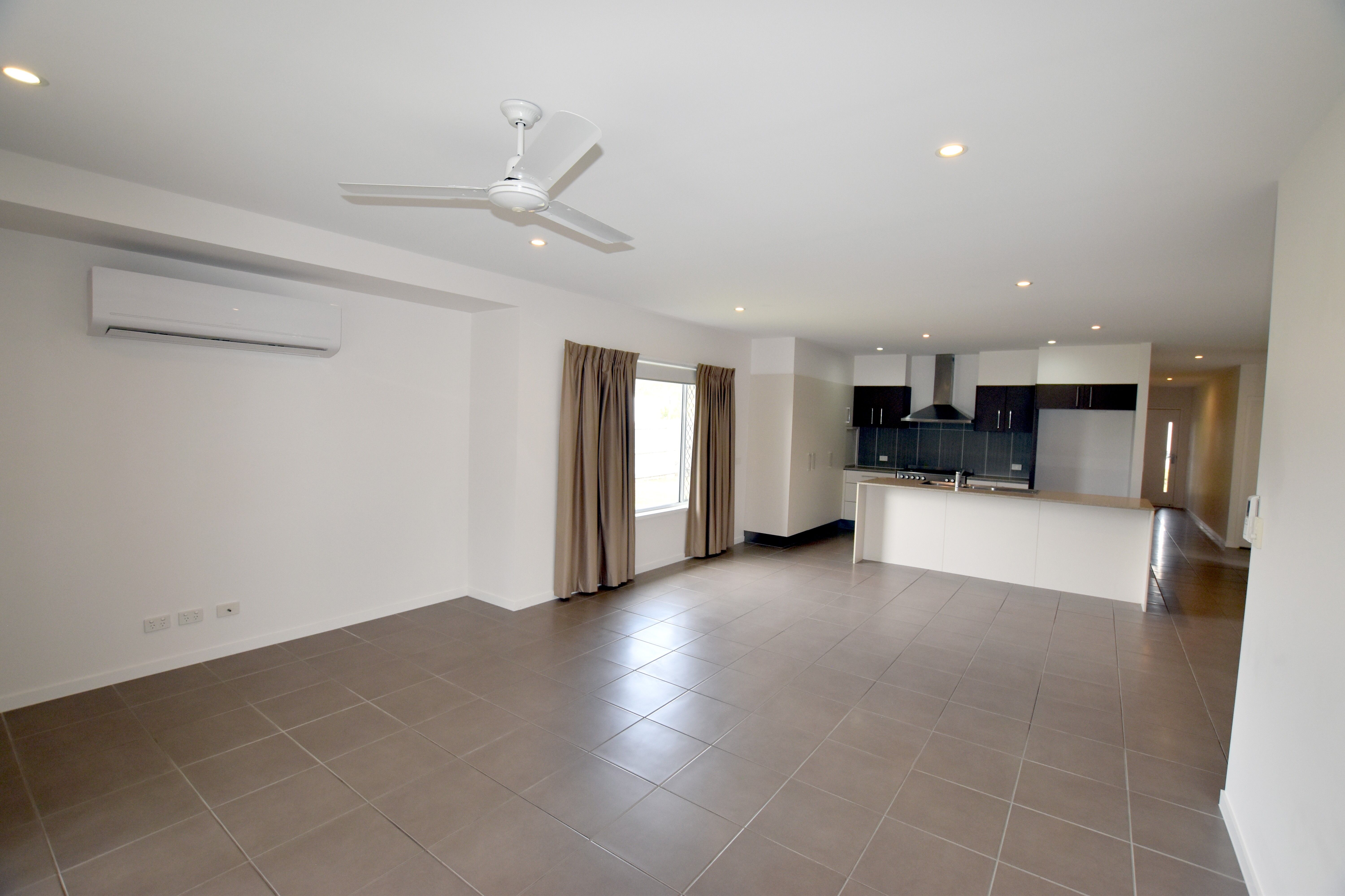 7 Telopea Place, Kirkwood, QLD 4680