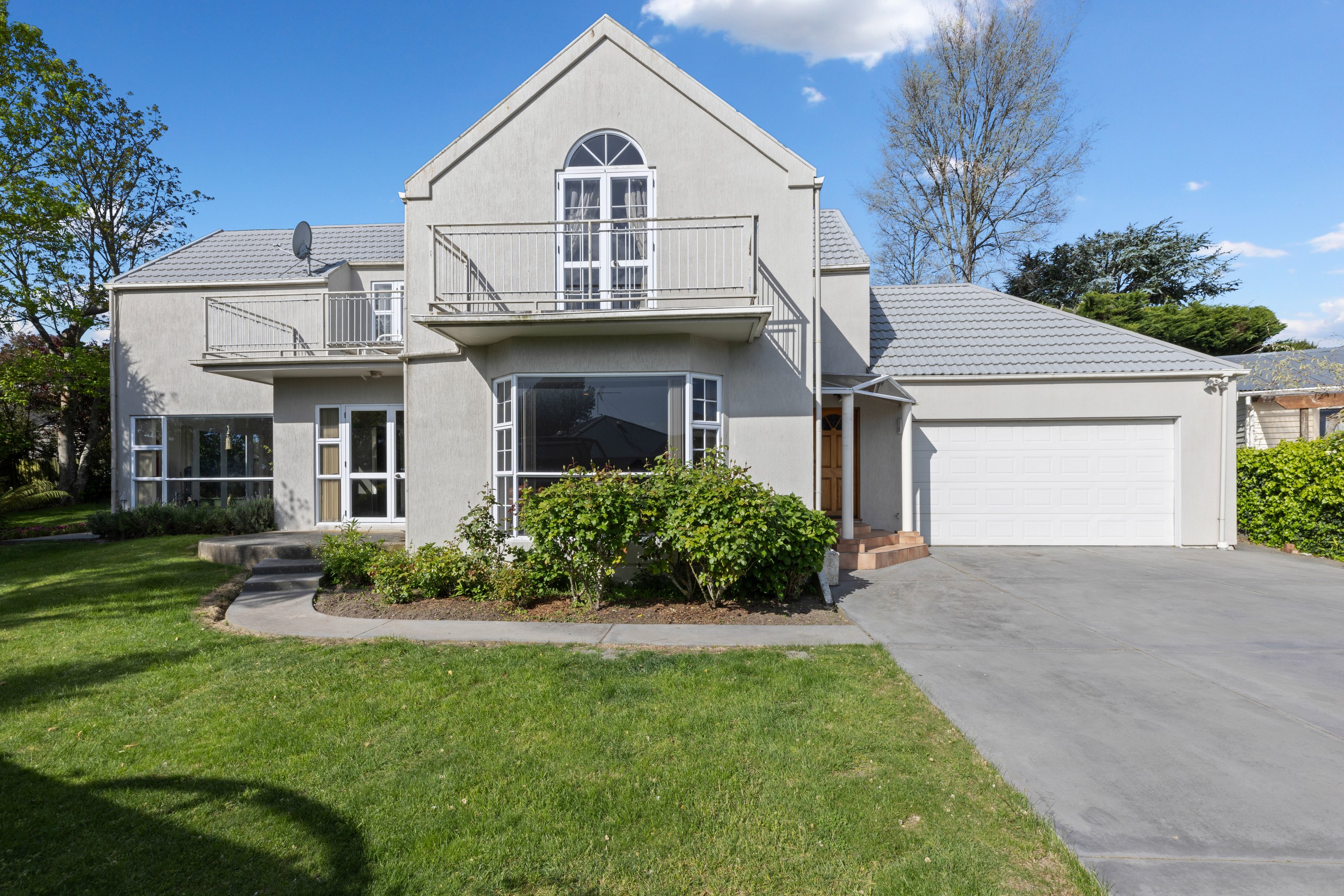 84 Lake Terrace Road, Burwood, Christchurch City