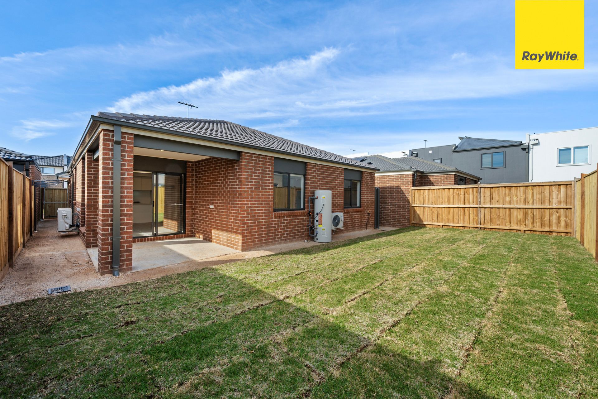 36 Salters Street — photo 11 of 12