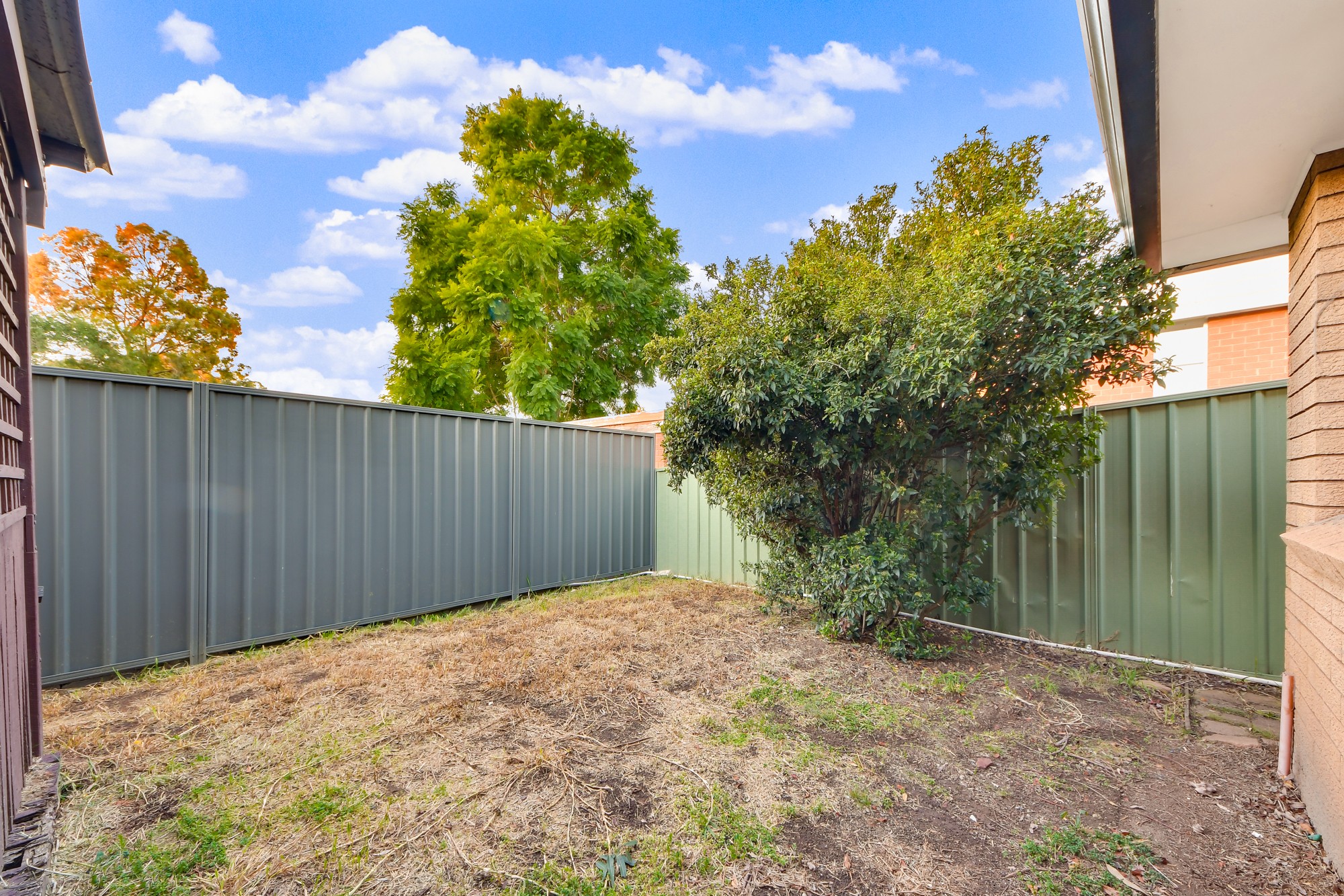 6/6A Dandenong Crescent, Ruse, NSW 2560