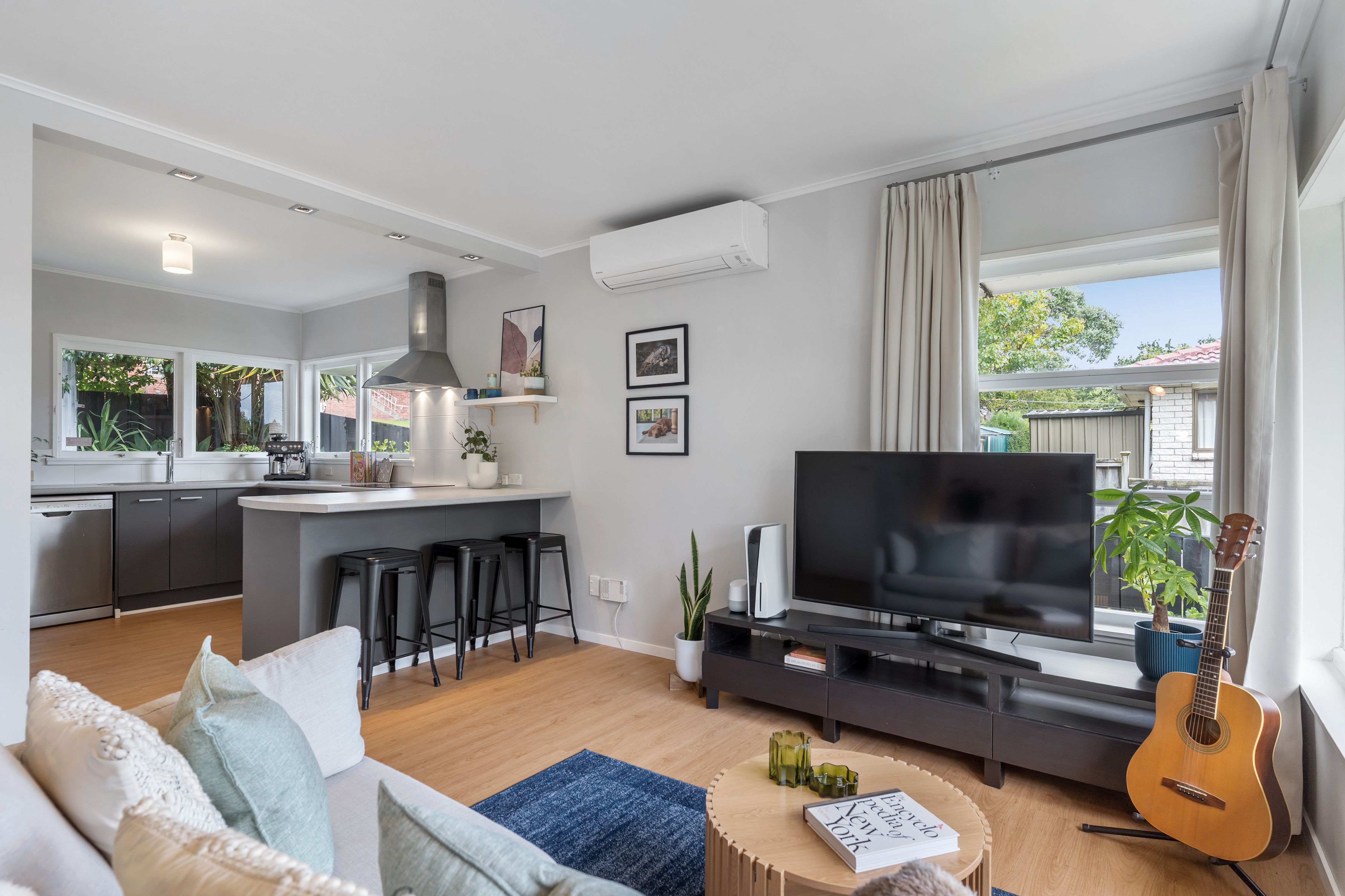 2/11 Lenihan Street, Northcote, North Shore City