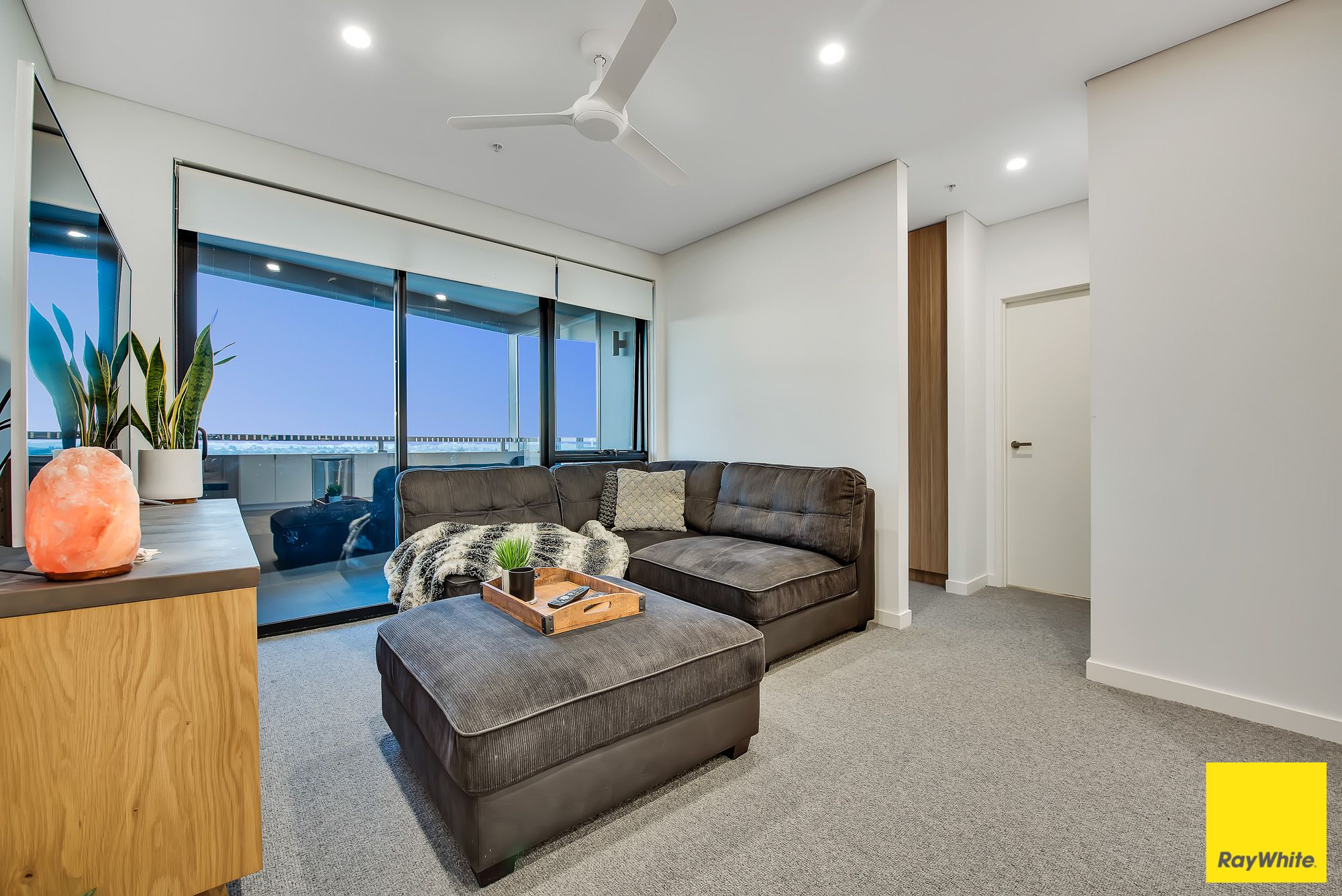 401/2 Clark Street, Williams Landing, VIC 3027