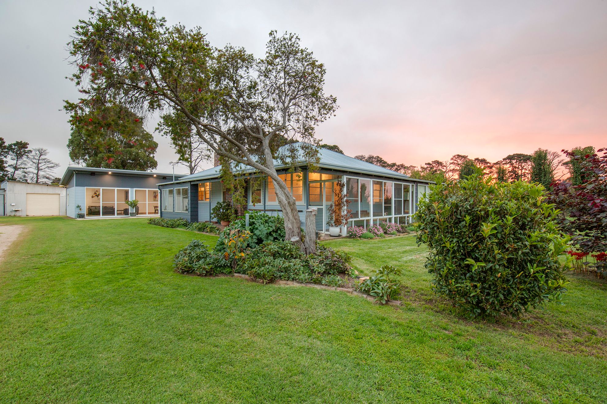 11 Mills Road, Armidale, NSW 2350