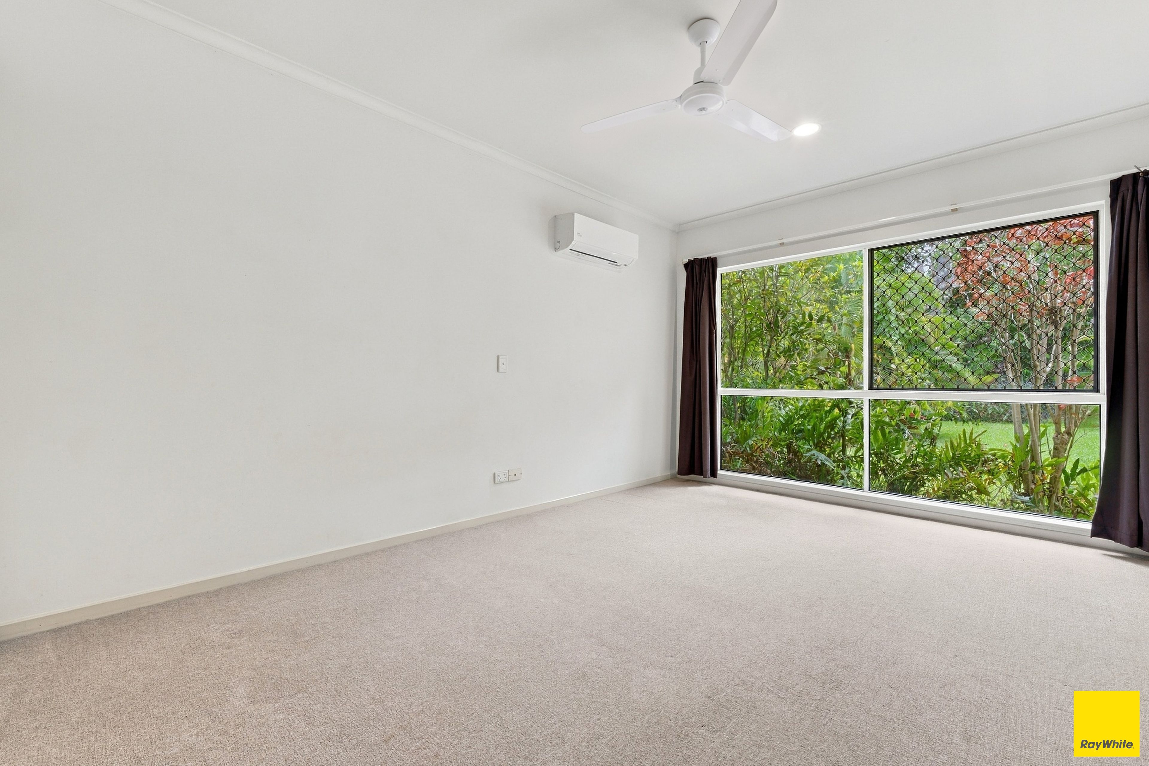 7 Green Avenue — photo 18 of 23