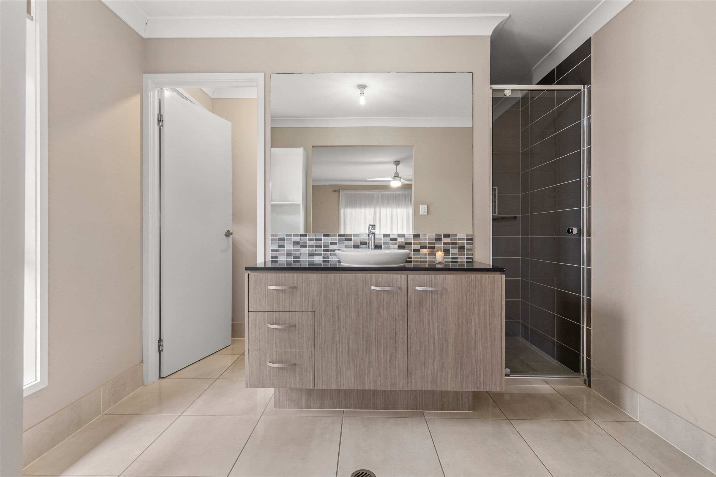 8 Pine Place — photo 3 of 14
