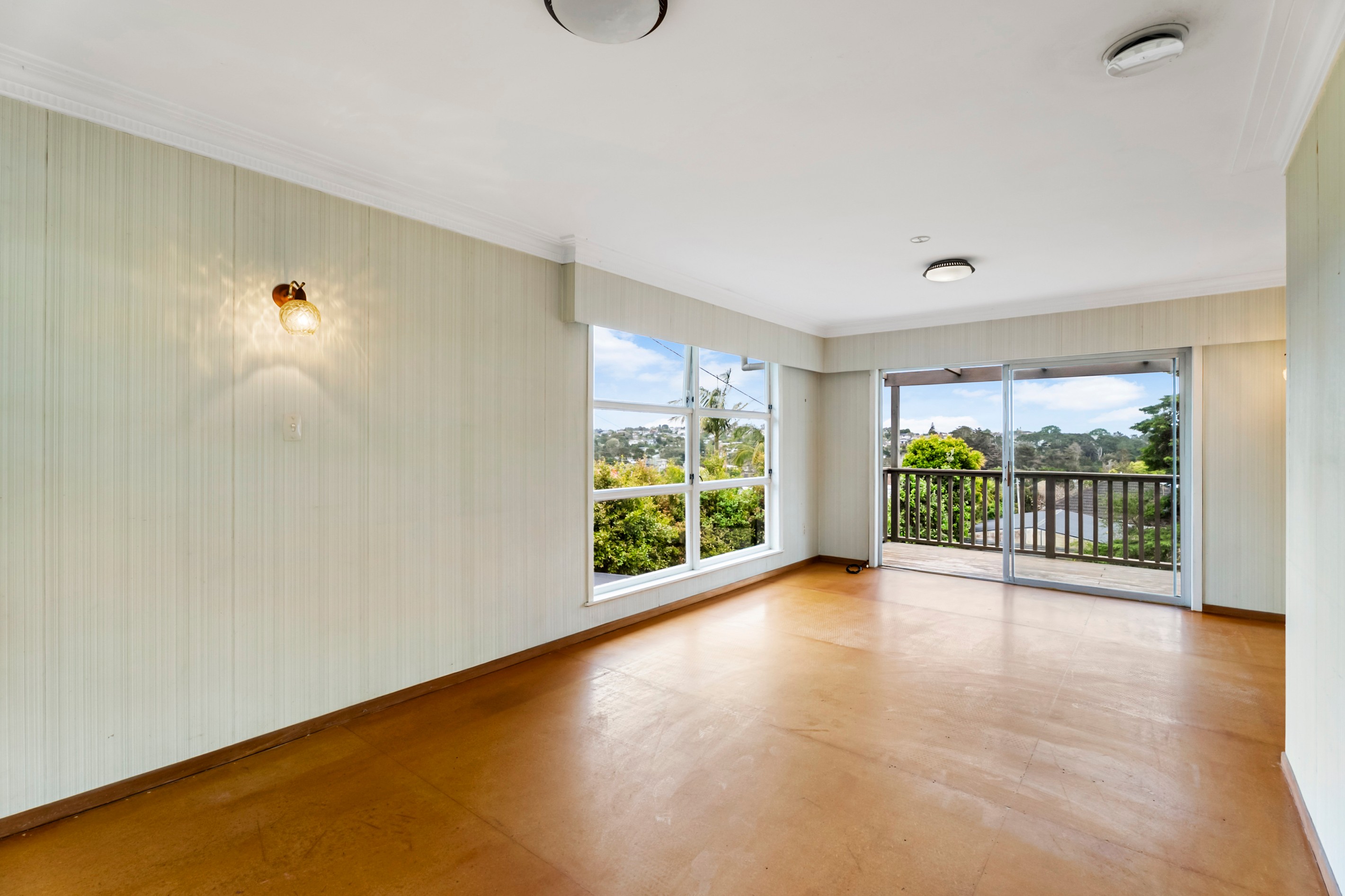 20 Cliff View Drive, Green Bay, Waitakere City