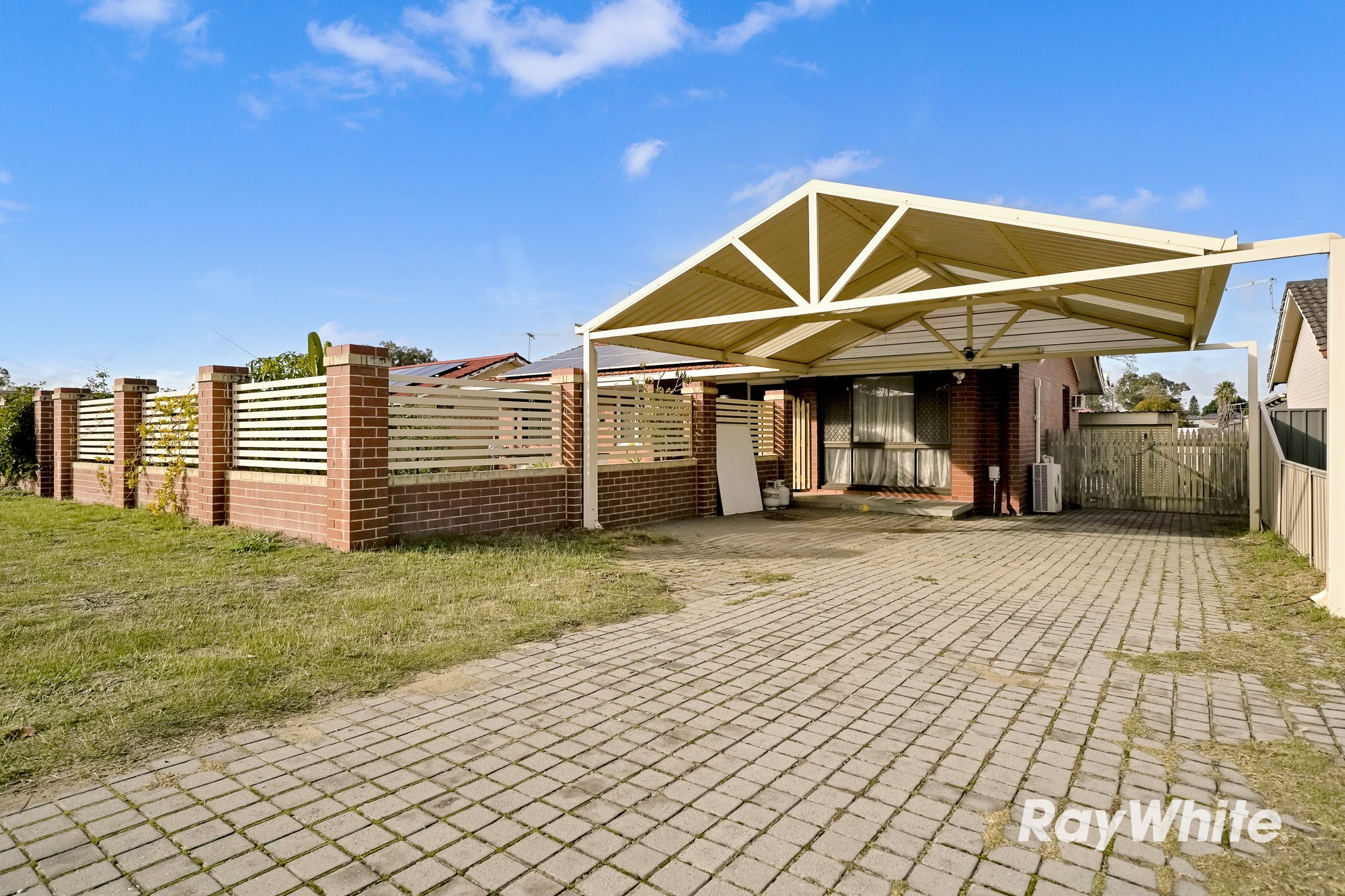 14 Shalford Way, Girrawheen, WA 6064