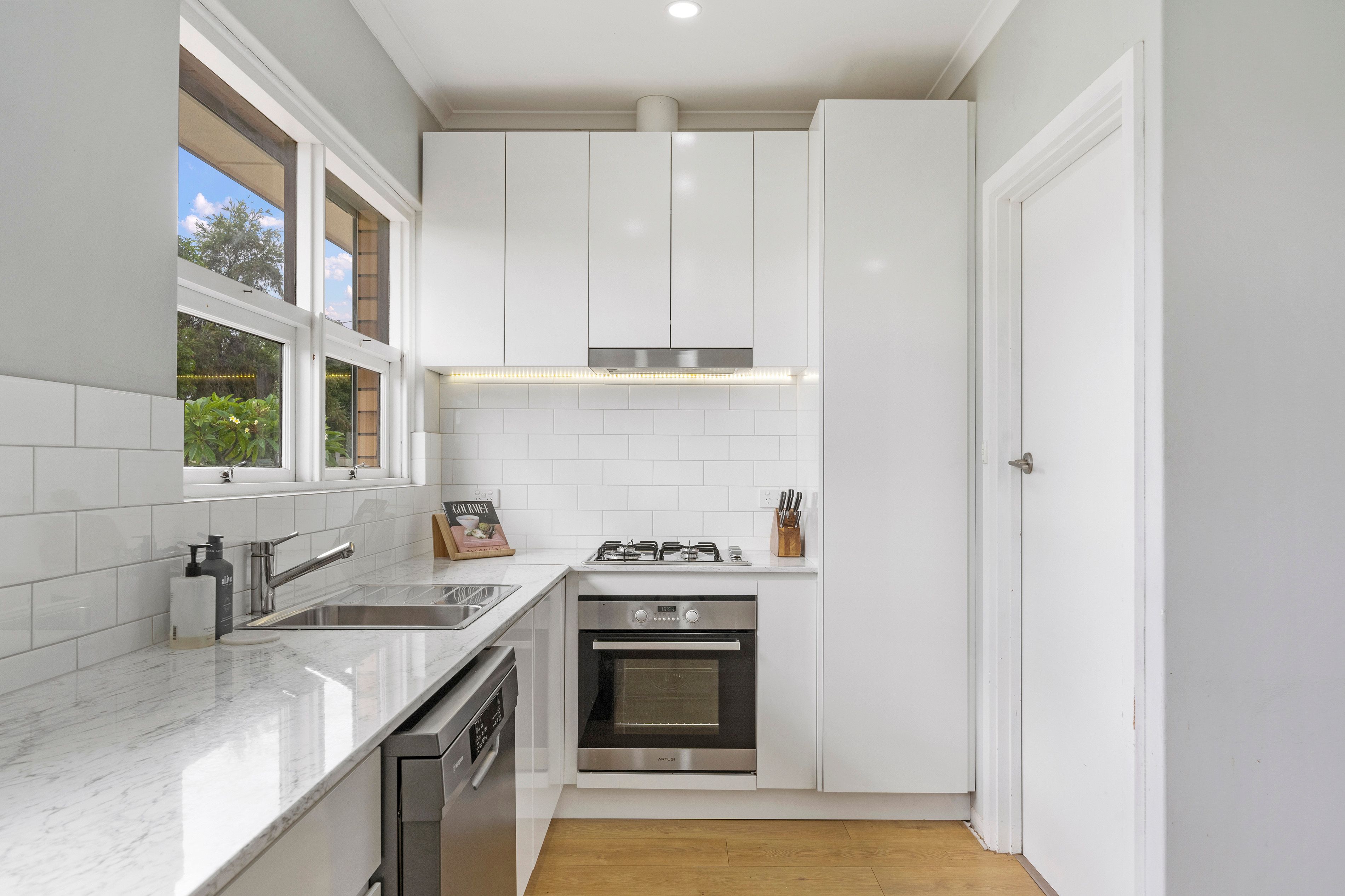 1/19 Nickels Avenue, Park Holme, SA 5043