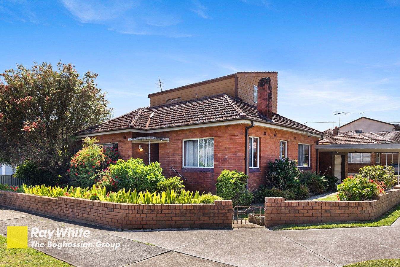 32 Vivienne Street, Kingsgrove NSW 2208