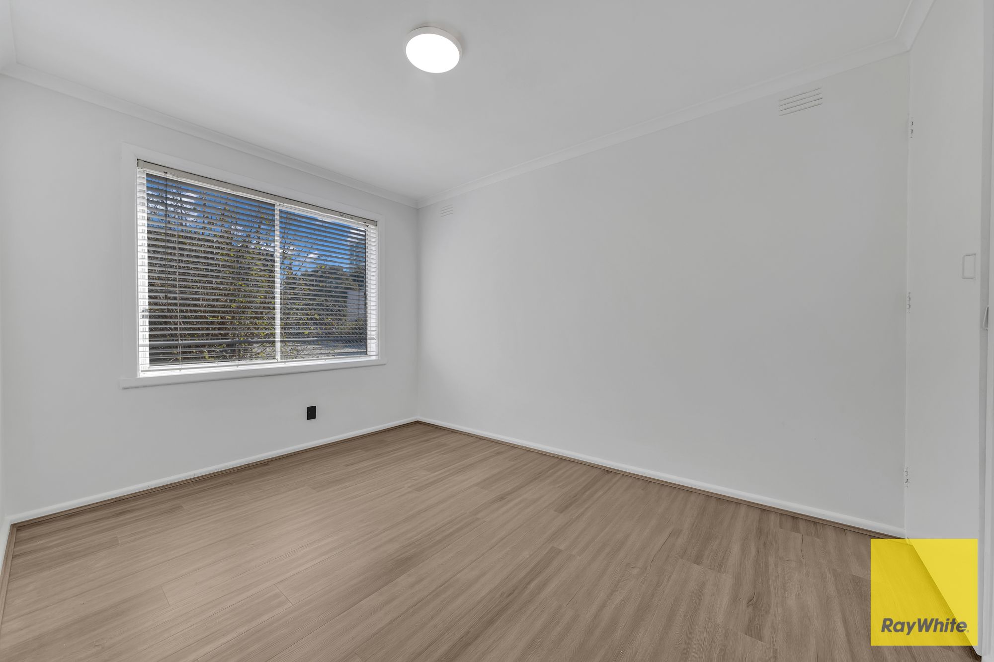 2/28 Salisbury Street, Werribee, VIC 3030