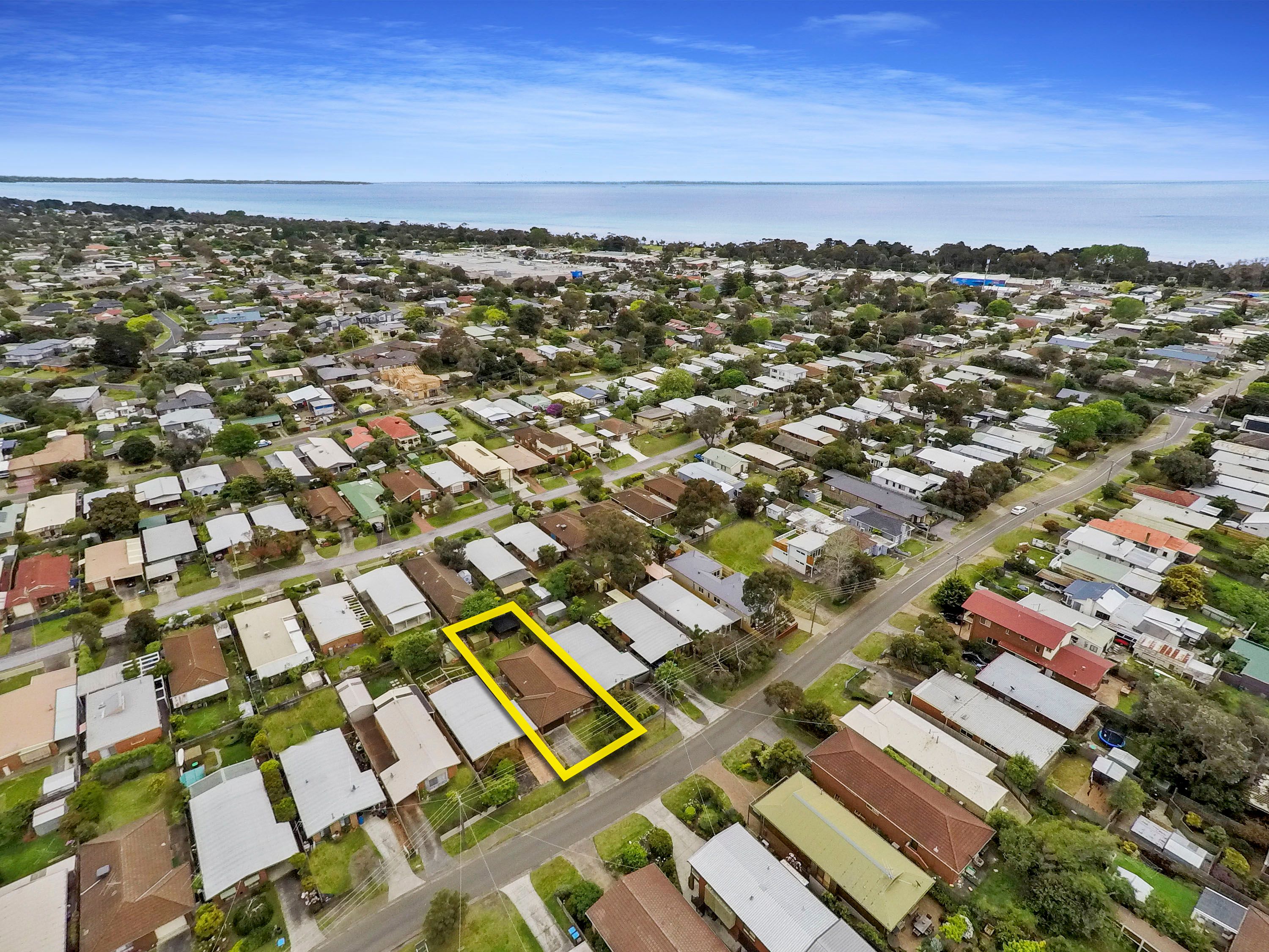 108 Third Avenue, Rosebud VIC 3939