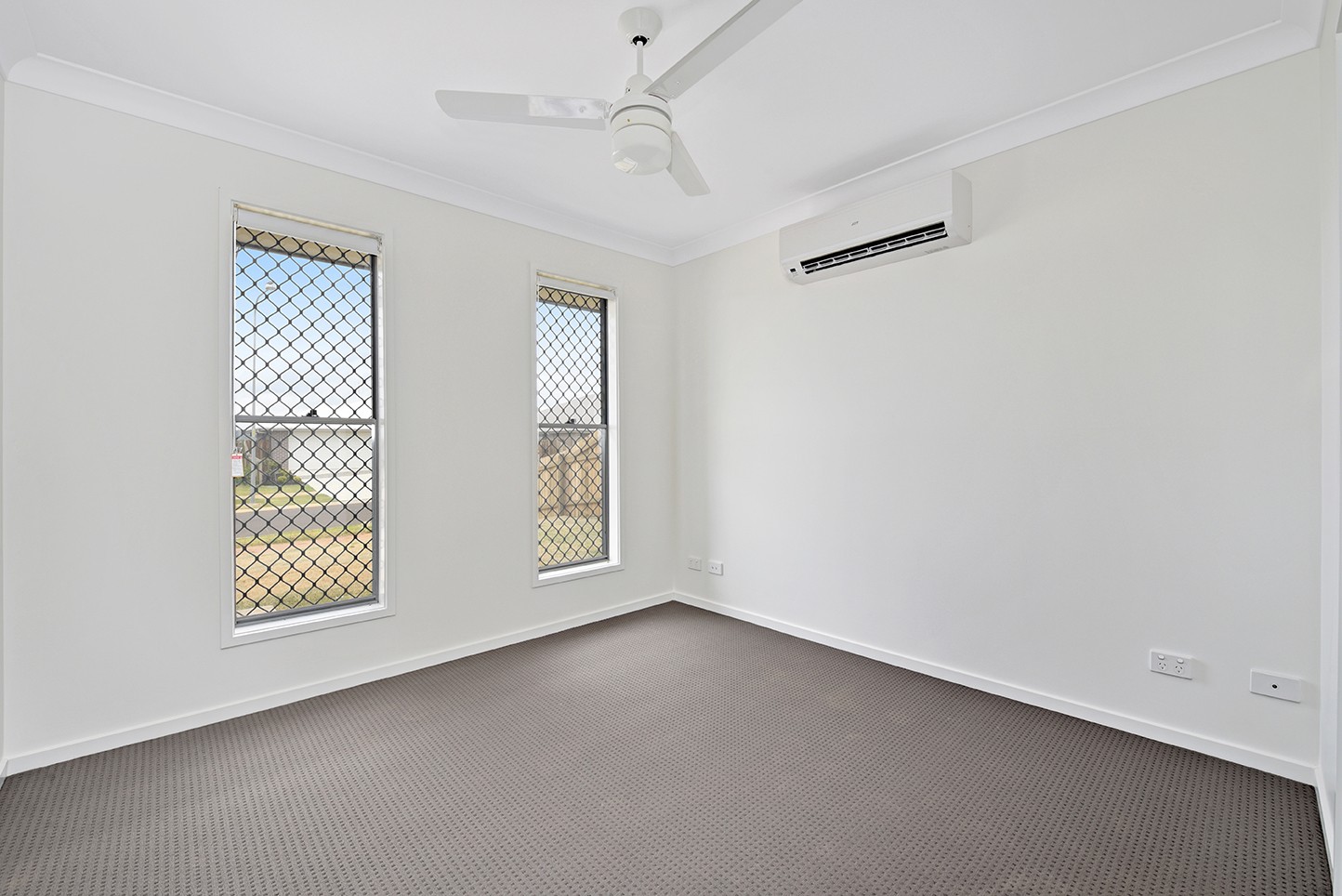 1/8 Whitefield Street, Glenvale, QLD 4350