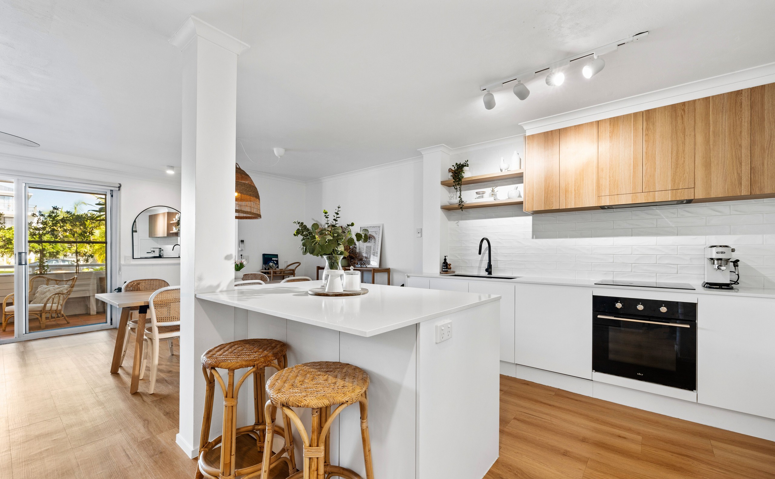 1/85 Petrel Avenue, Mermaid Beach, QLD 4218