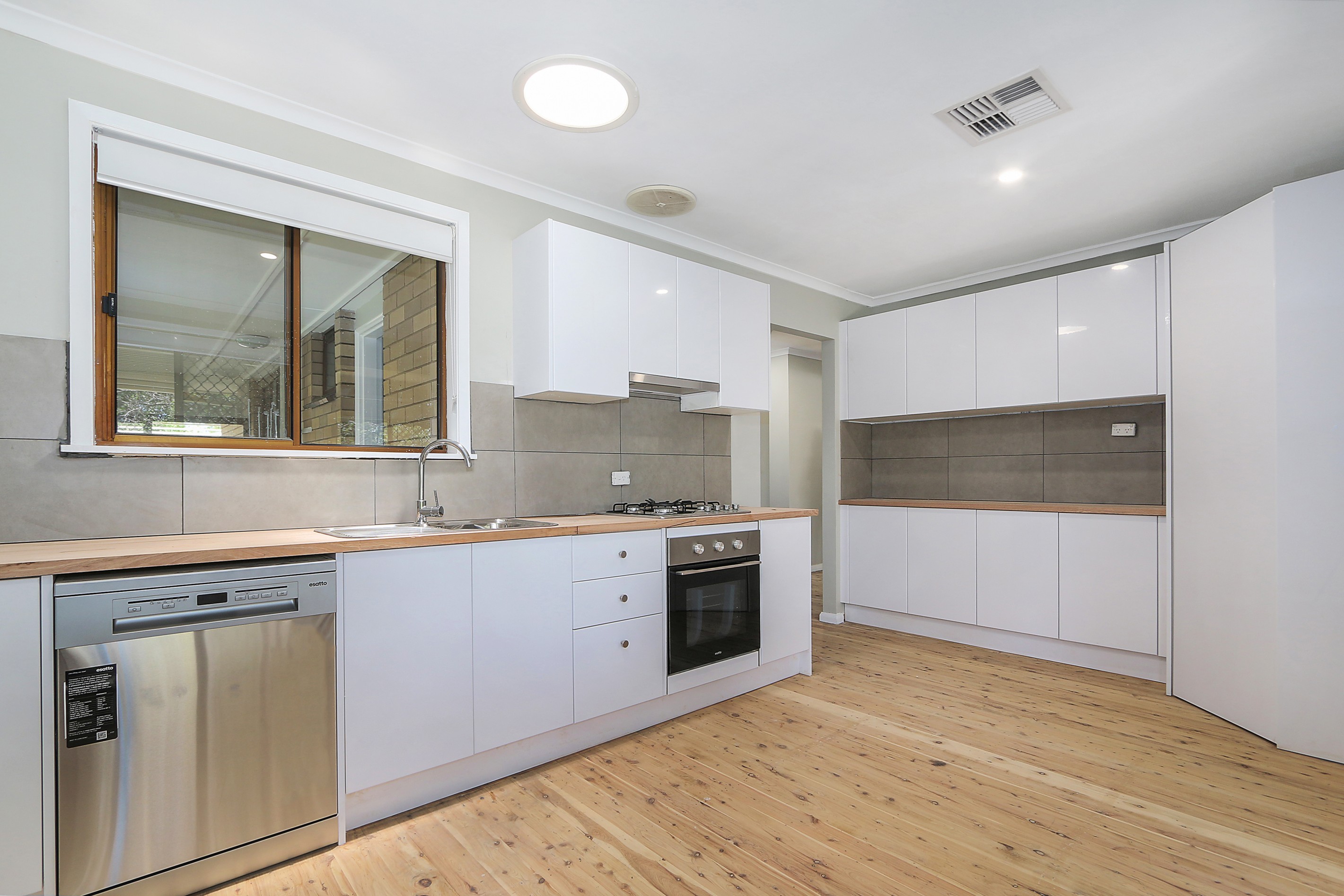 361 Shirleen Crescent, Lavington, NSW 2641