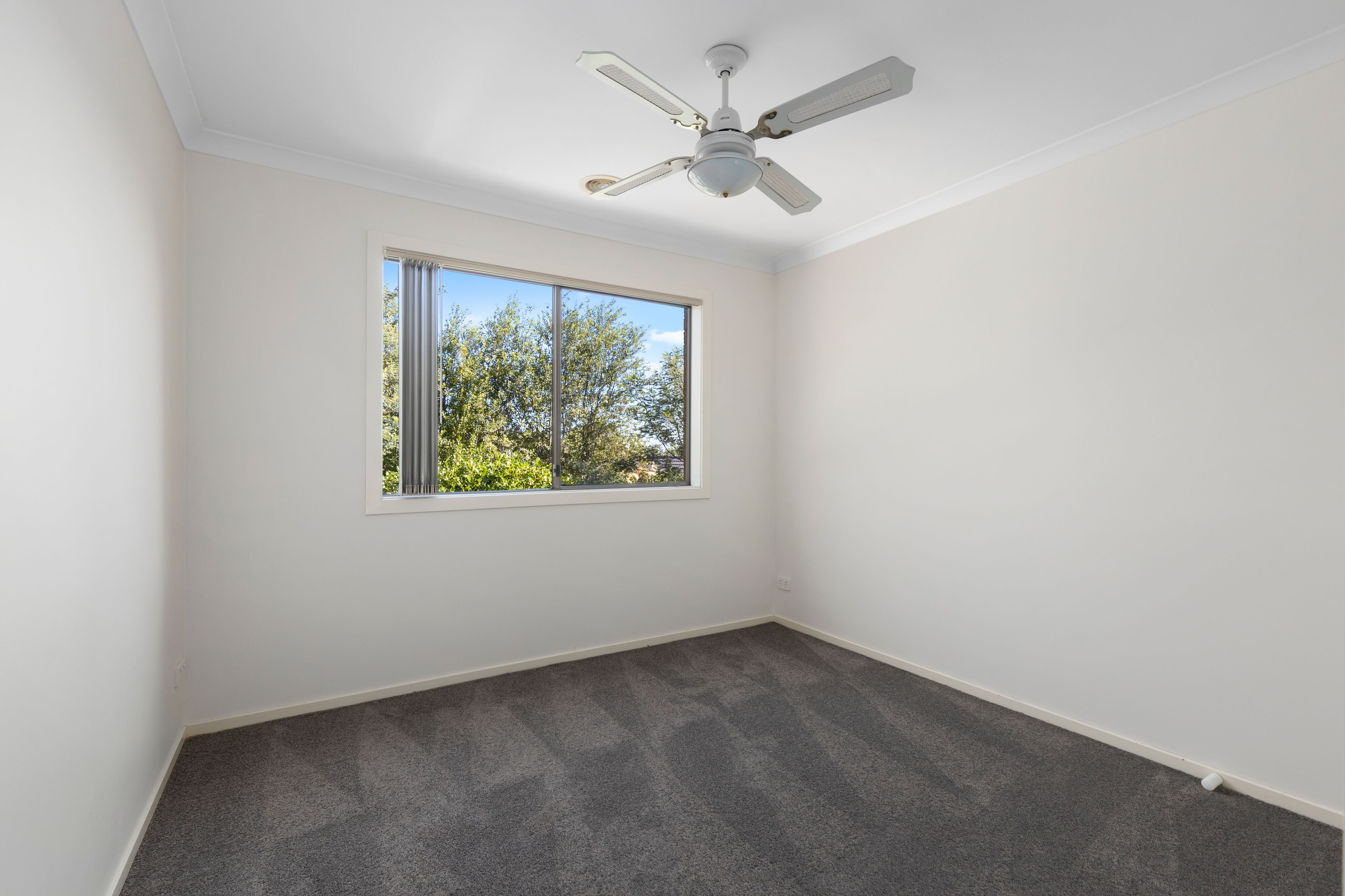 27 Midland Road — photo 11 of 20
