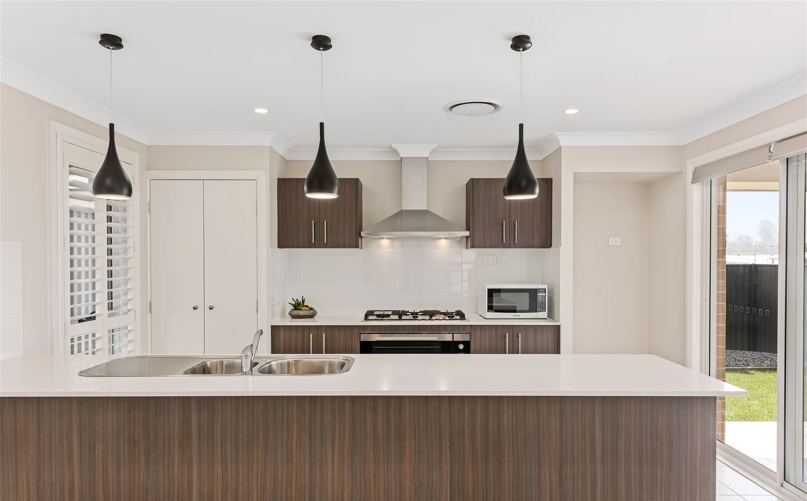 13 Hollow Way, Calderwood, NSW 2527