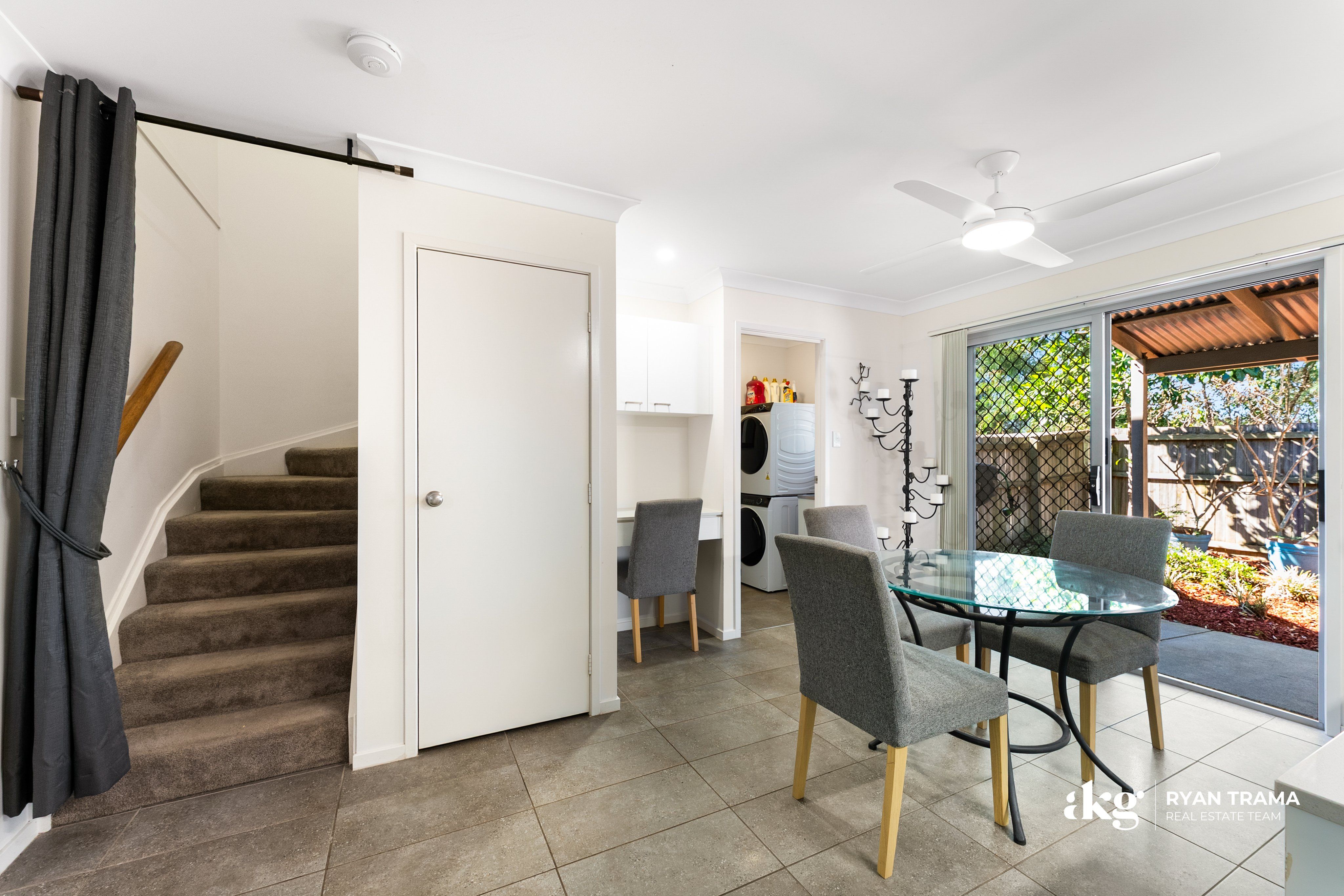33/104A River Hills Road — photo 8 of 19