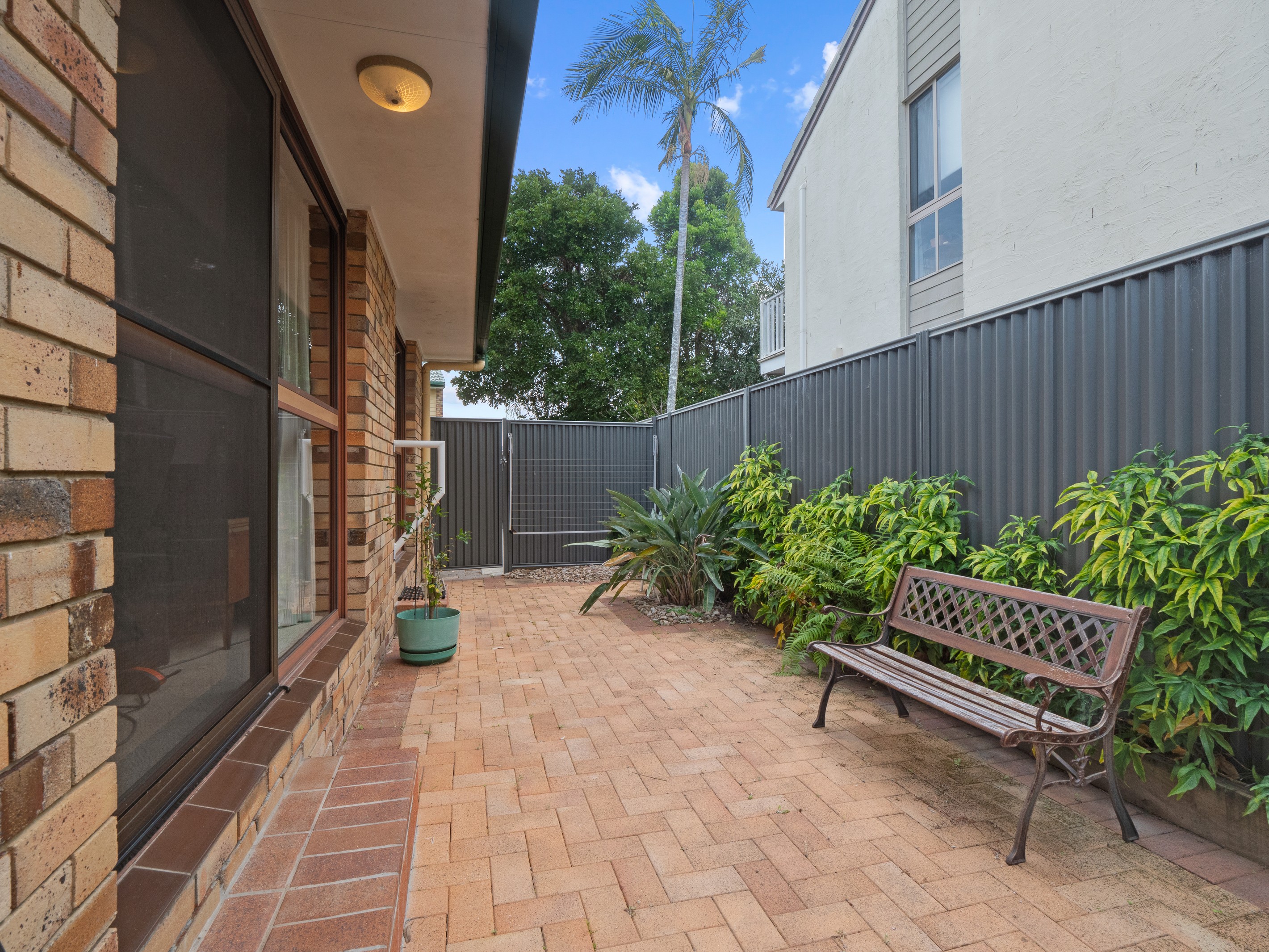 6/22-24 Dunlin Drive, Burleigh Waters, QLD 4220