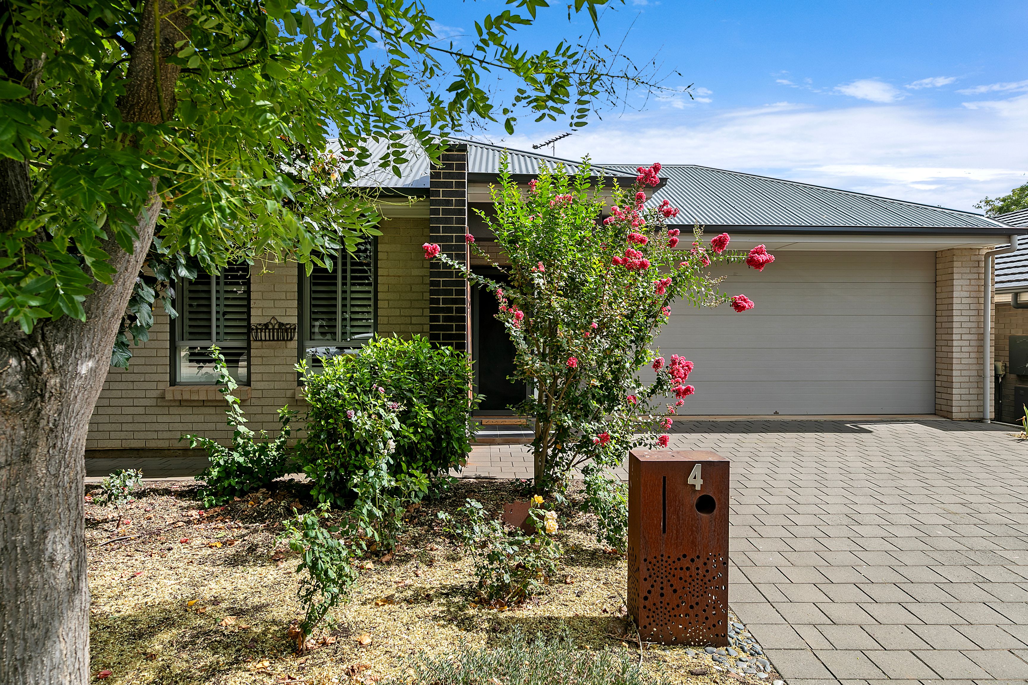 4 Darling Street, Evanston South SA 5116