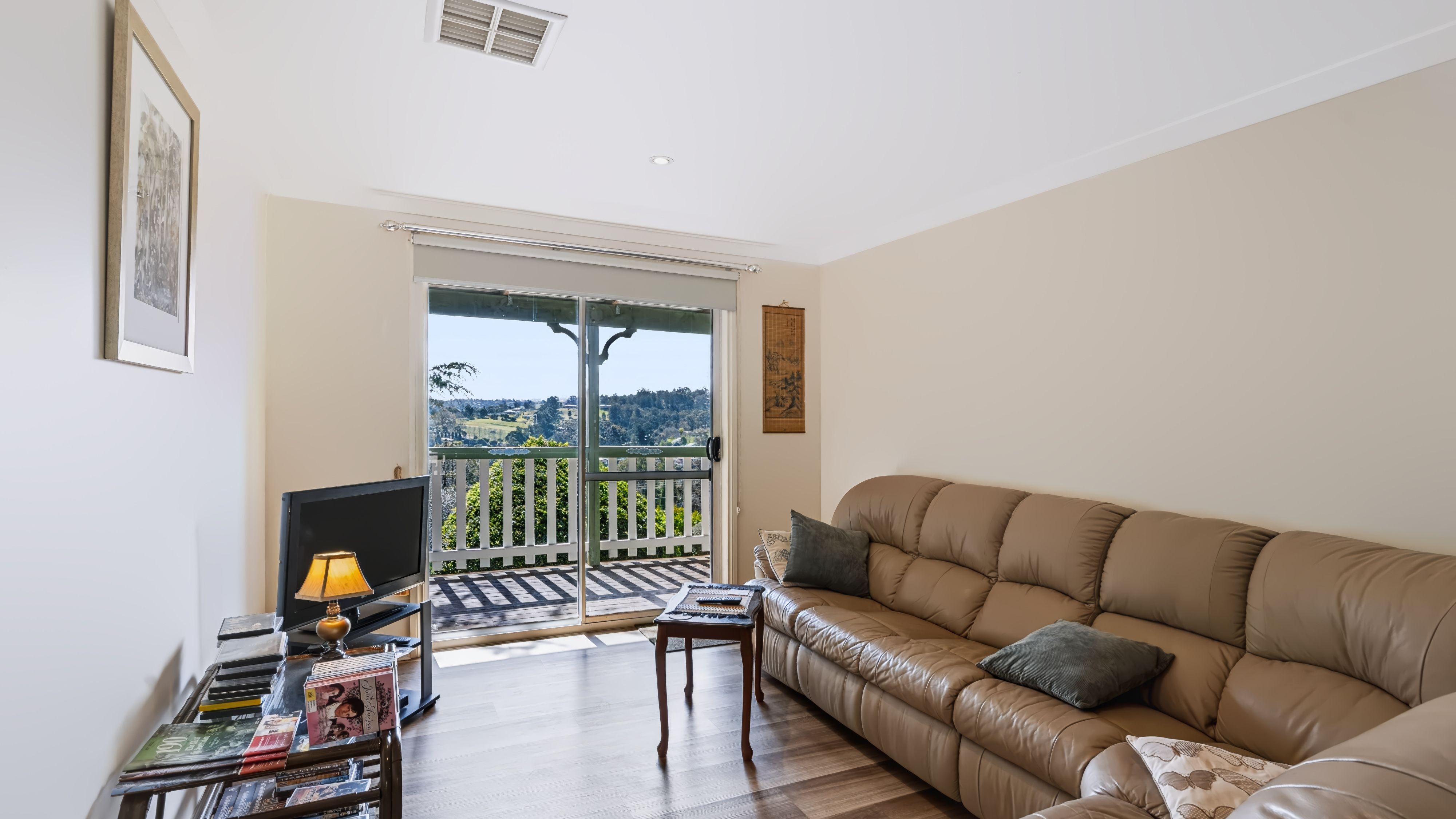 11 Hillcrest Rise — photo 9 of 28