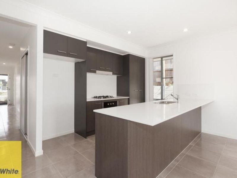 69 Magpie Cresent, Redbank Plains, QLD 4301