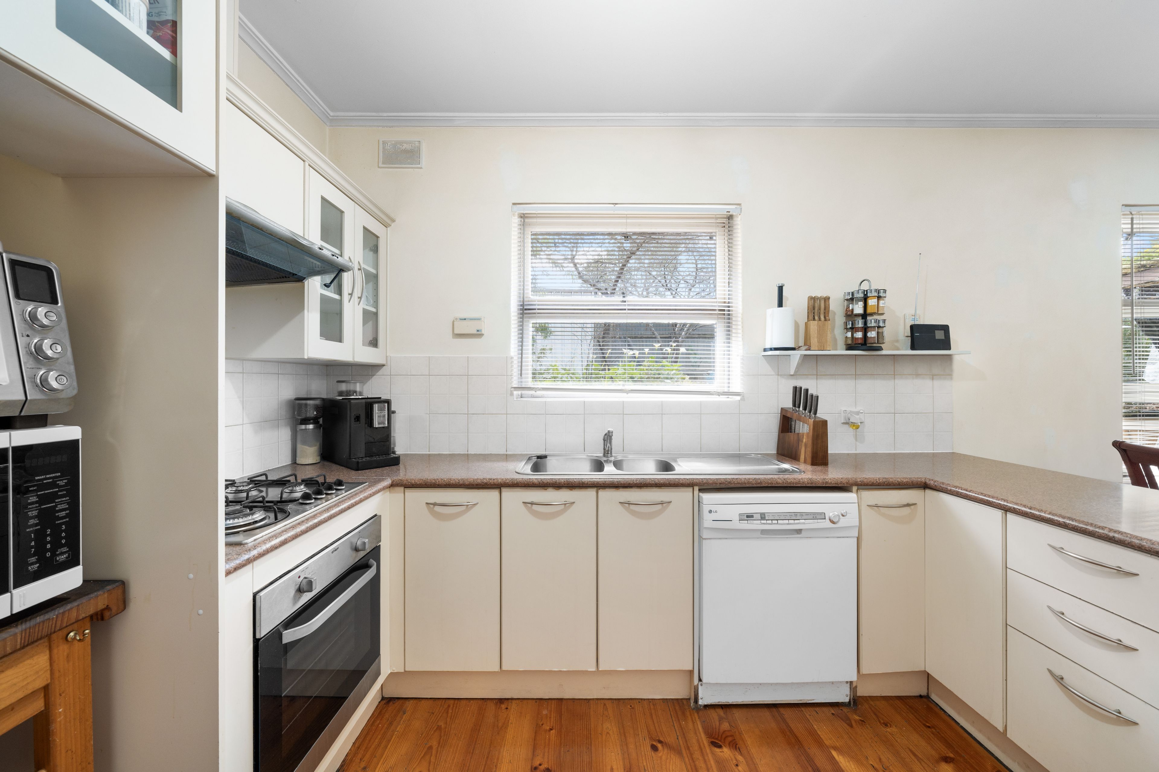 6 Derwent Terrace — photo 7 of 25