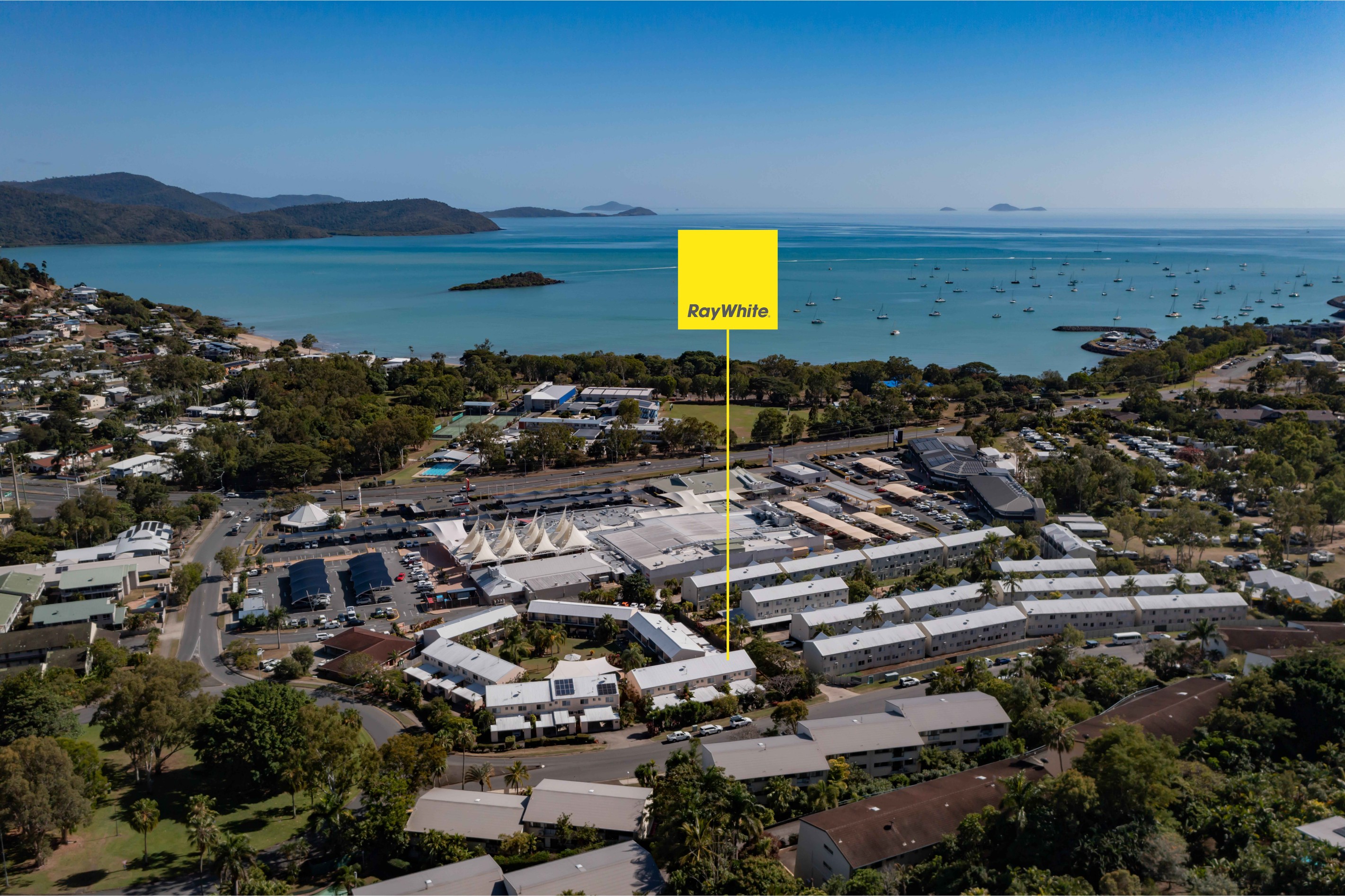 2/11 Island Drive, Cannonvale, QLD 4802