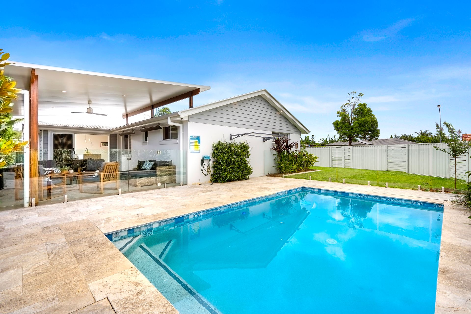 84 Ironbark Street, Elanora QLD 4221