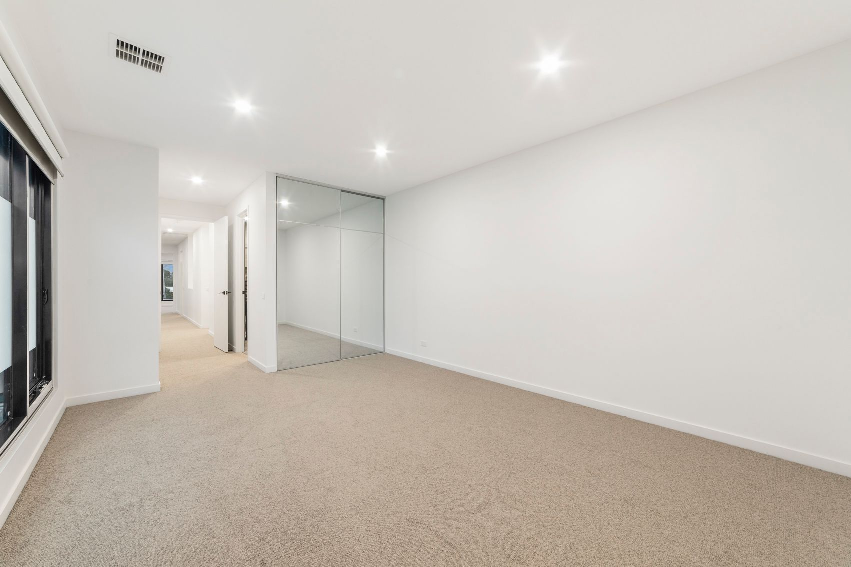22B Charles Street — photo 19 of 23