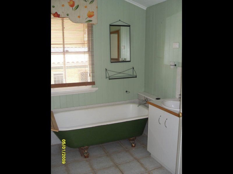 11 Hamilton Road, Wavell Heights, QLD 4012