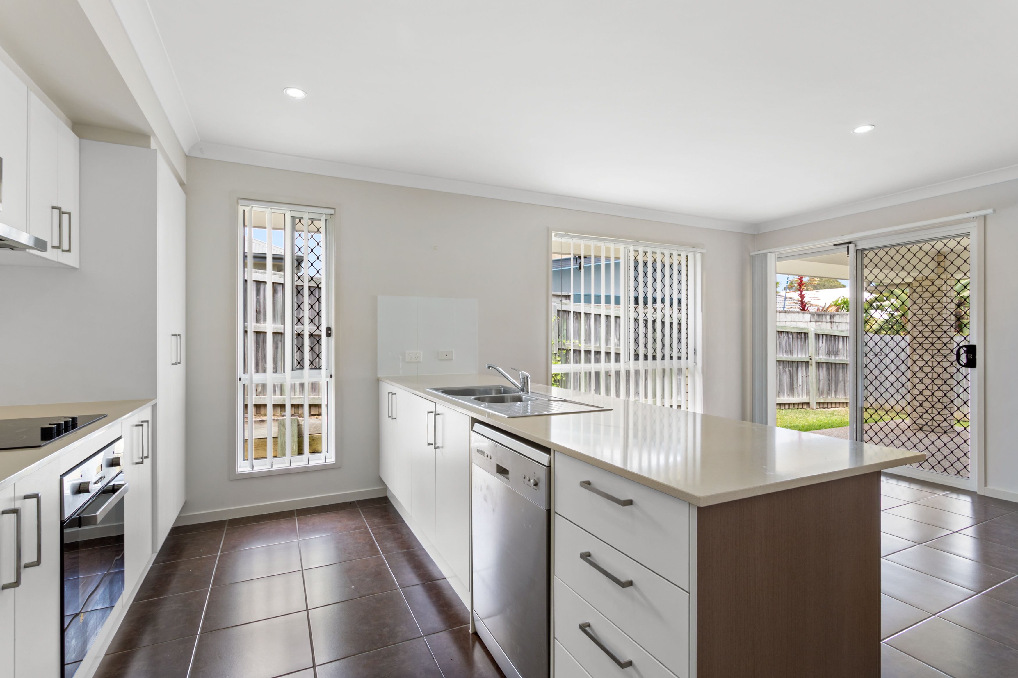 48 Nullarbor Circuit, North Lakes, QLD 4509