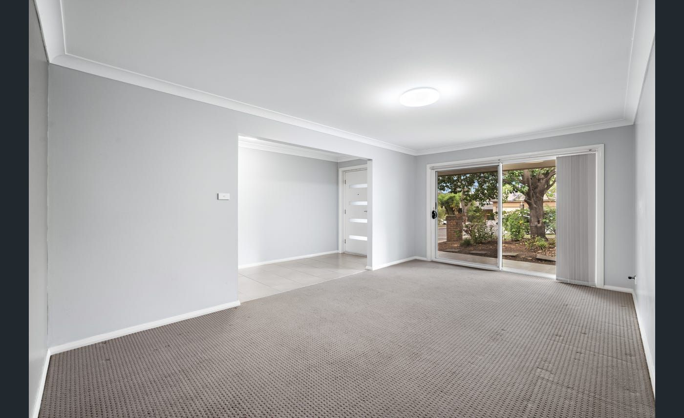 10 Bairin Street, Campbelltown, NSW 2560